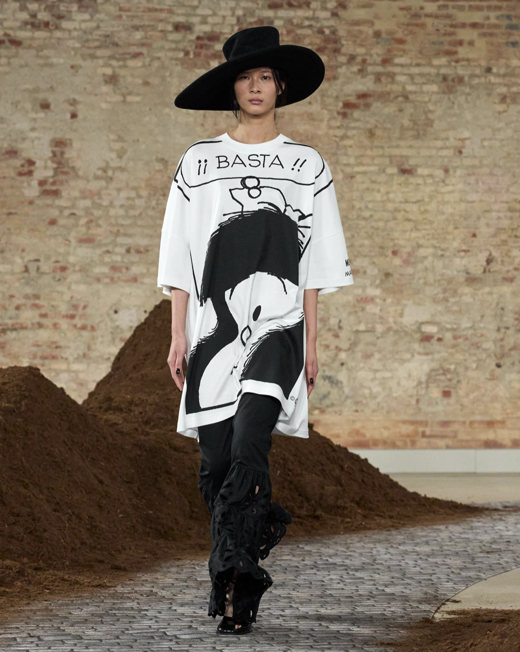 Photo credit: us.moschino.com