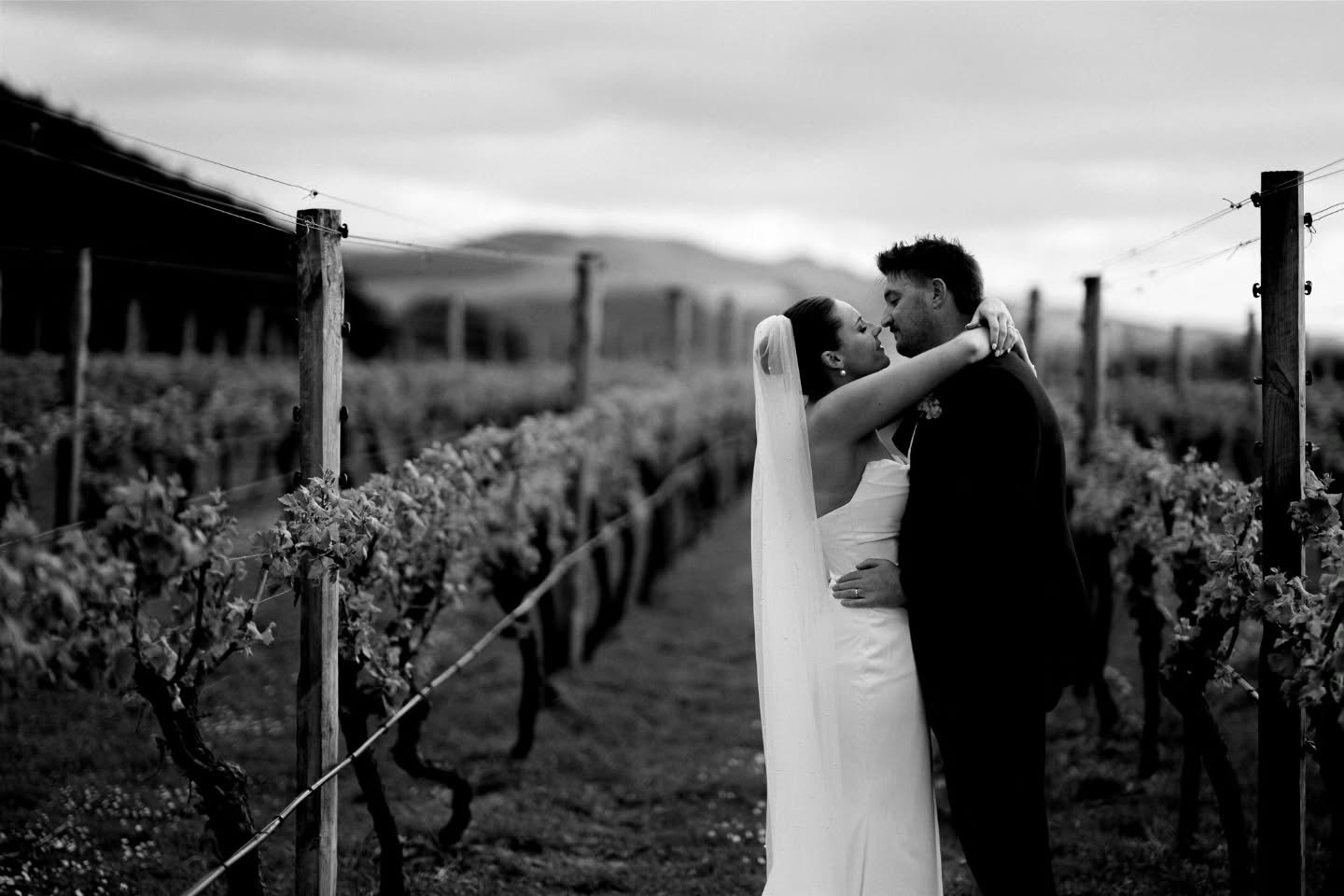 Black and white just hits different 😍💙
Am OBSESSED!

🍃
#weddingphotographer
#newzealandweddingphotography
#wellingtonwedding
#wellingtonphotographer