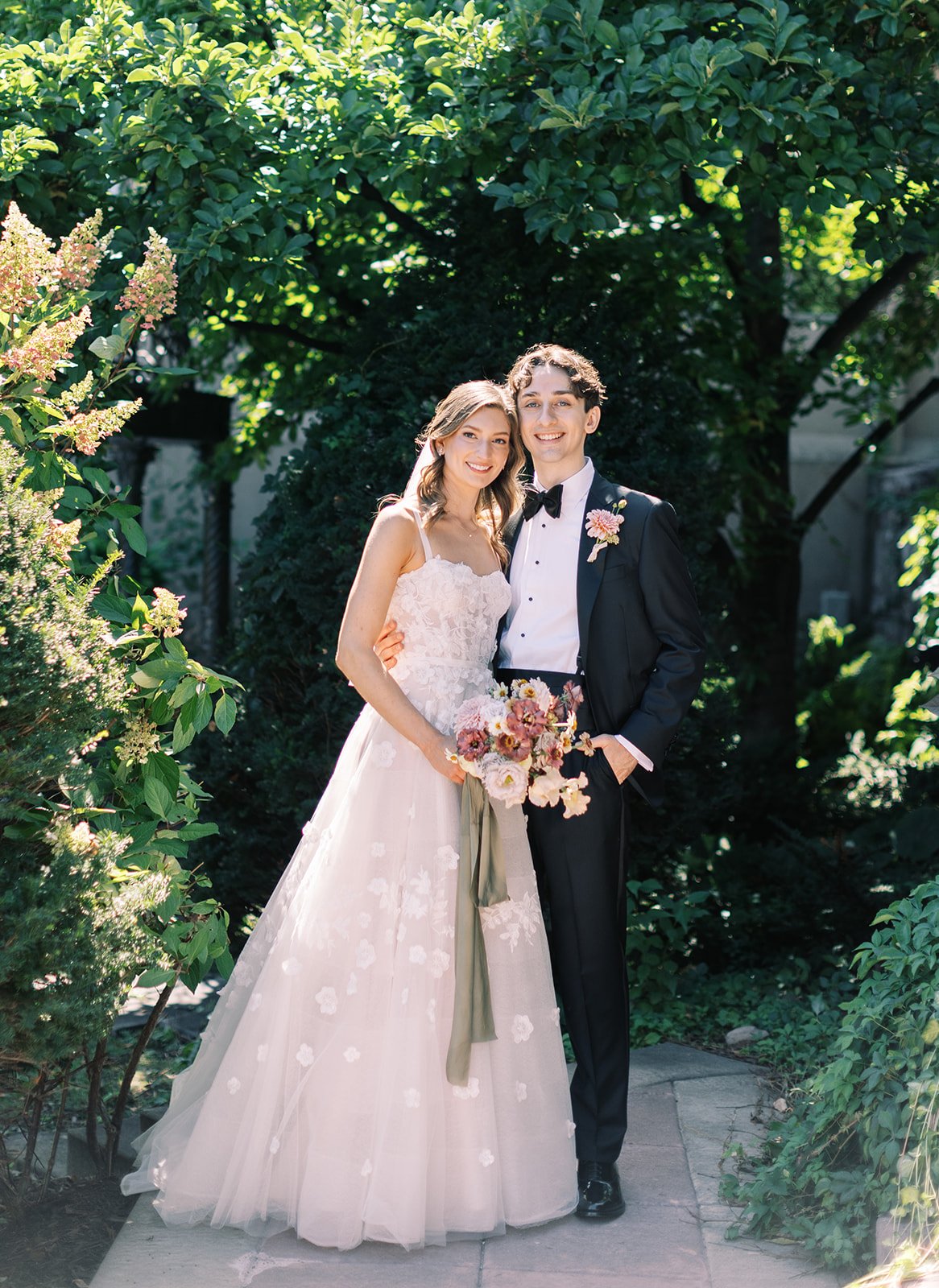 Angela-Chris-Wedding-at-Van-Dusen-Mansion-Sneak-Peeks-21_websize.jpg