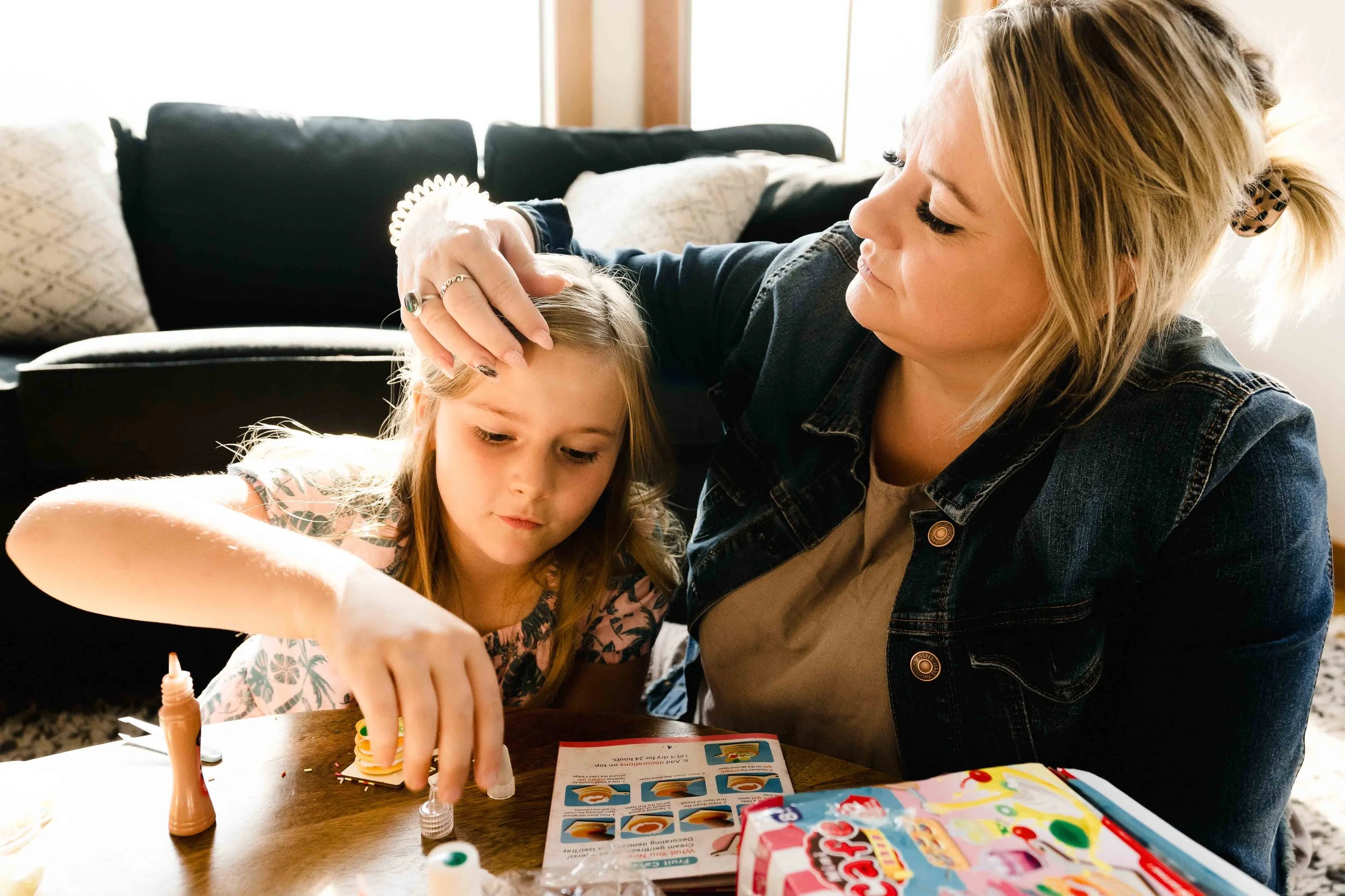 ALISON_LAPCZUK-CANMORE-FAMILY-PHOTOGRAPHERKateG_ABC0721.jpg
