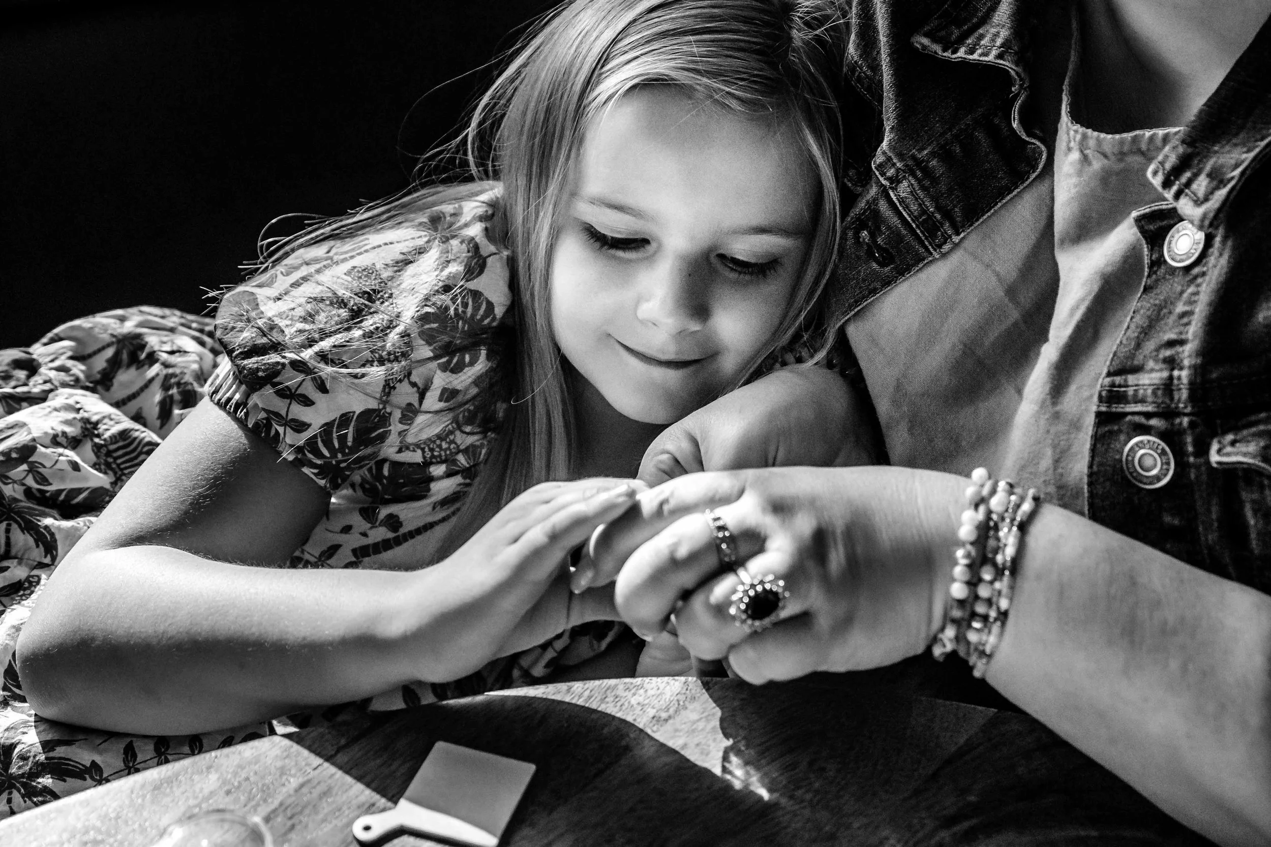 ALISON_LAPCZUK-CANMORE-FAMILY-PHOTOGRAPHERKateG_ABC0653.jpg