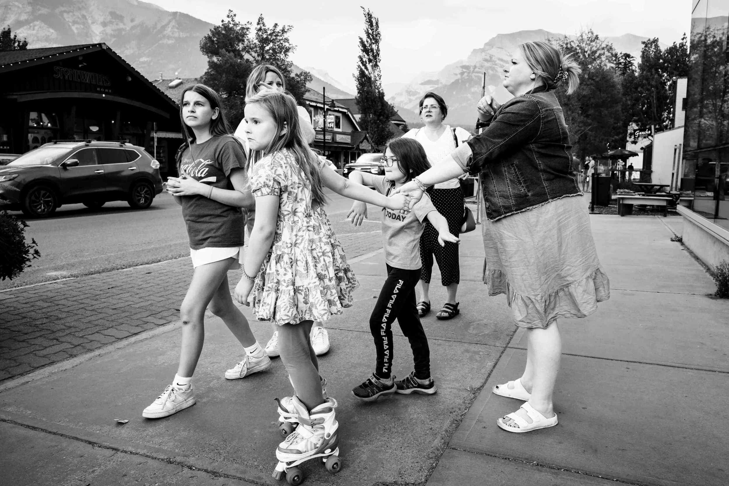 ALISON_LAPCZUK-CANMORE-FAMILY-PHOTOGRAPHERKateG_ABC1980.jpg