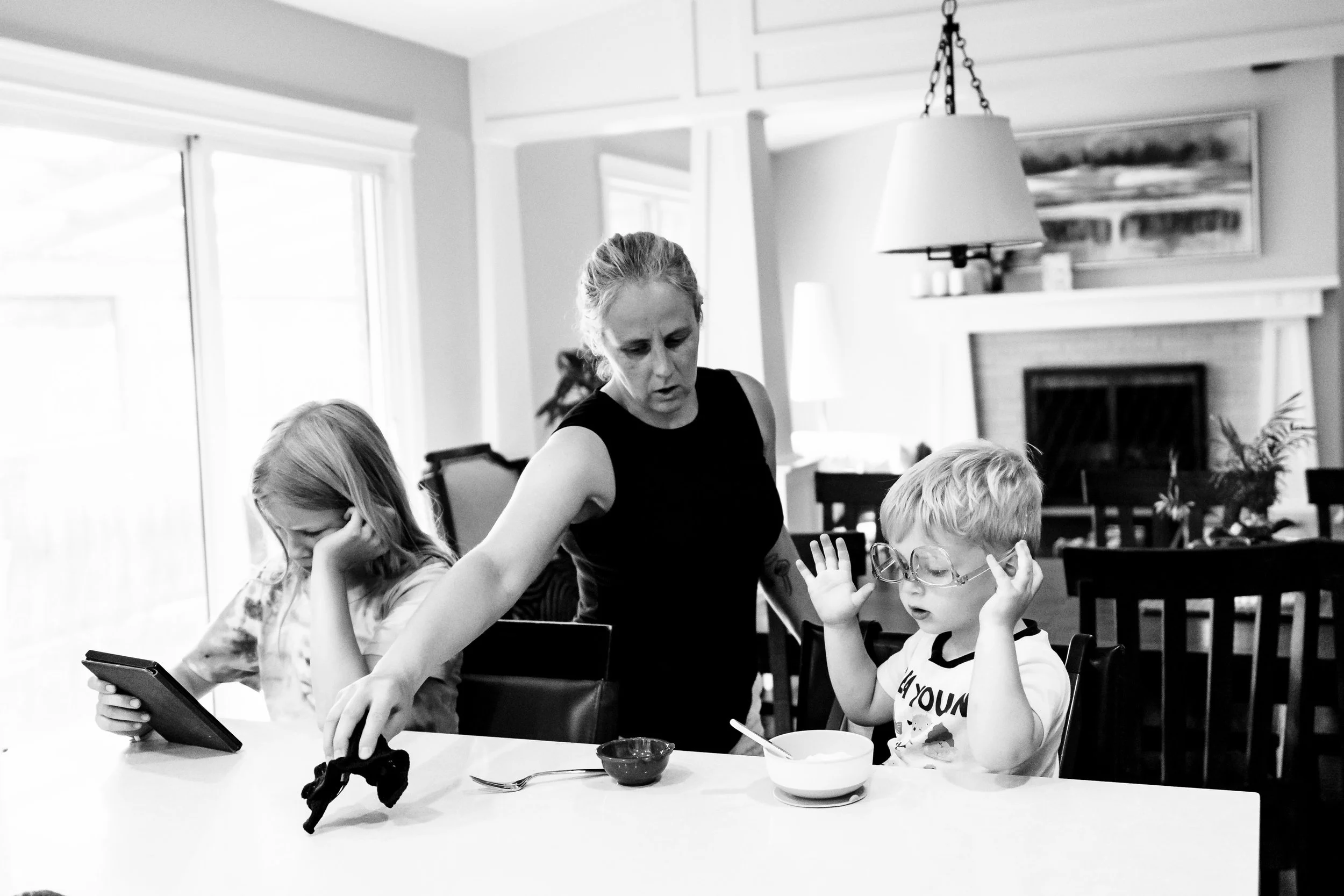 family-documentary-photographer-calgary-kitchen-morning
