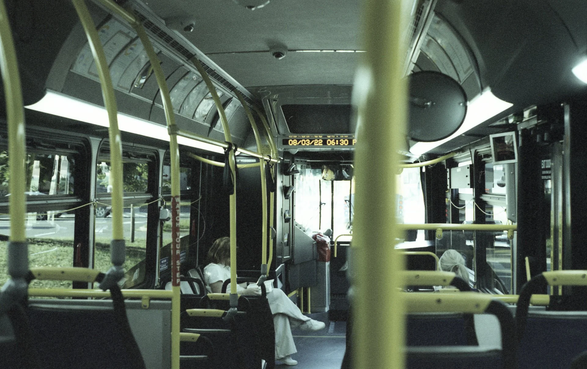 img051.jpg