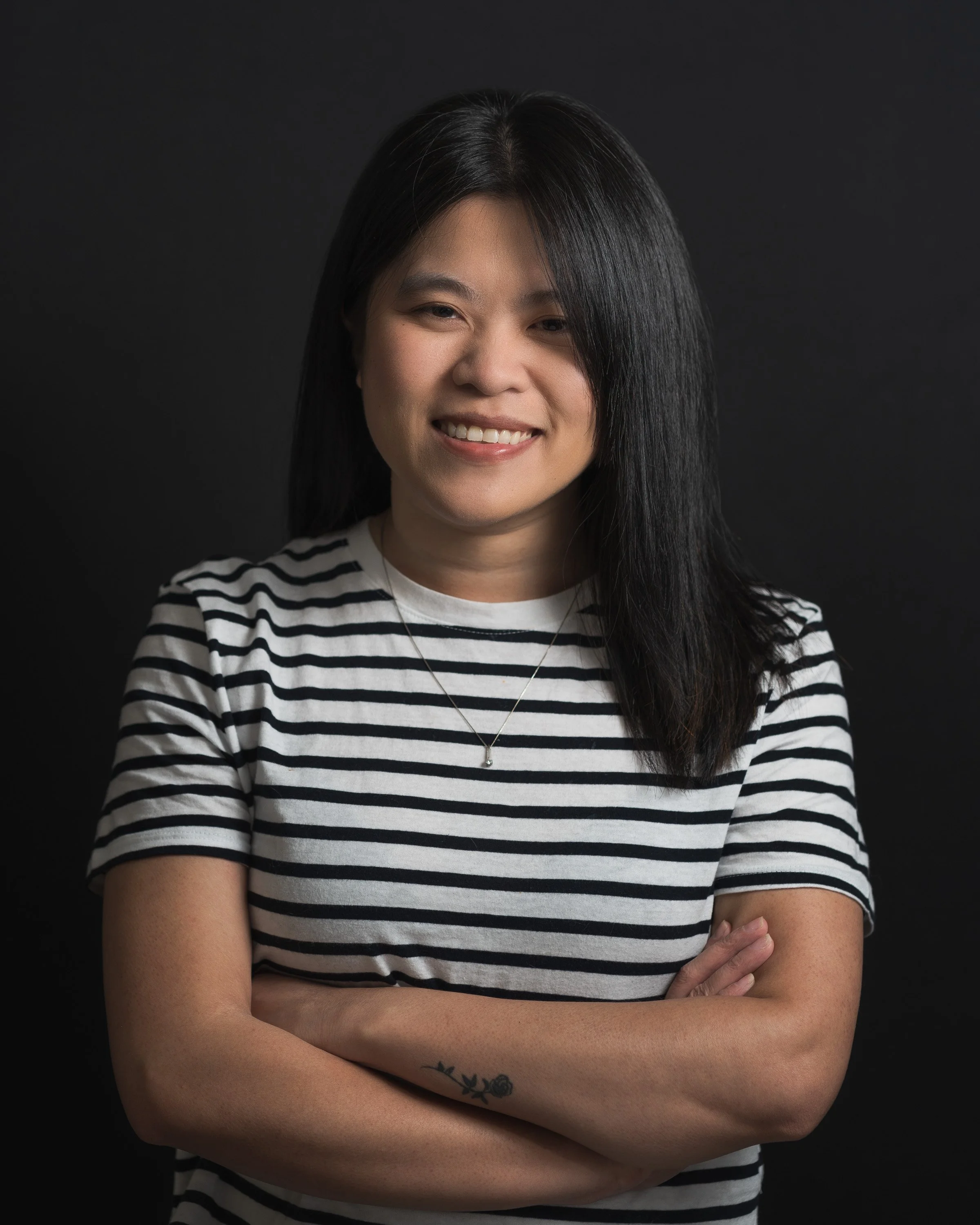 Vy's Headshots 01-07-23-12.jpg