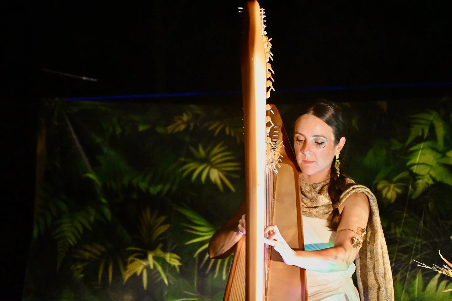 Some snaps from the recent @sea_circus_productions &lsquo;ANCIENT TALES&rsquo; hosted at @thesurfyportdouglas 

It was amazing to watch this production develop and come together, creating a storyline that took audience members through ancient Egypt, 