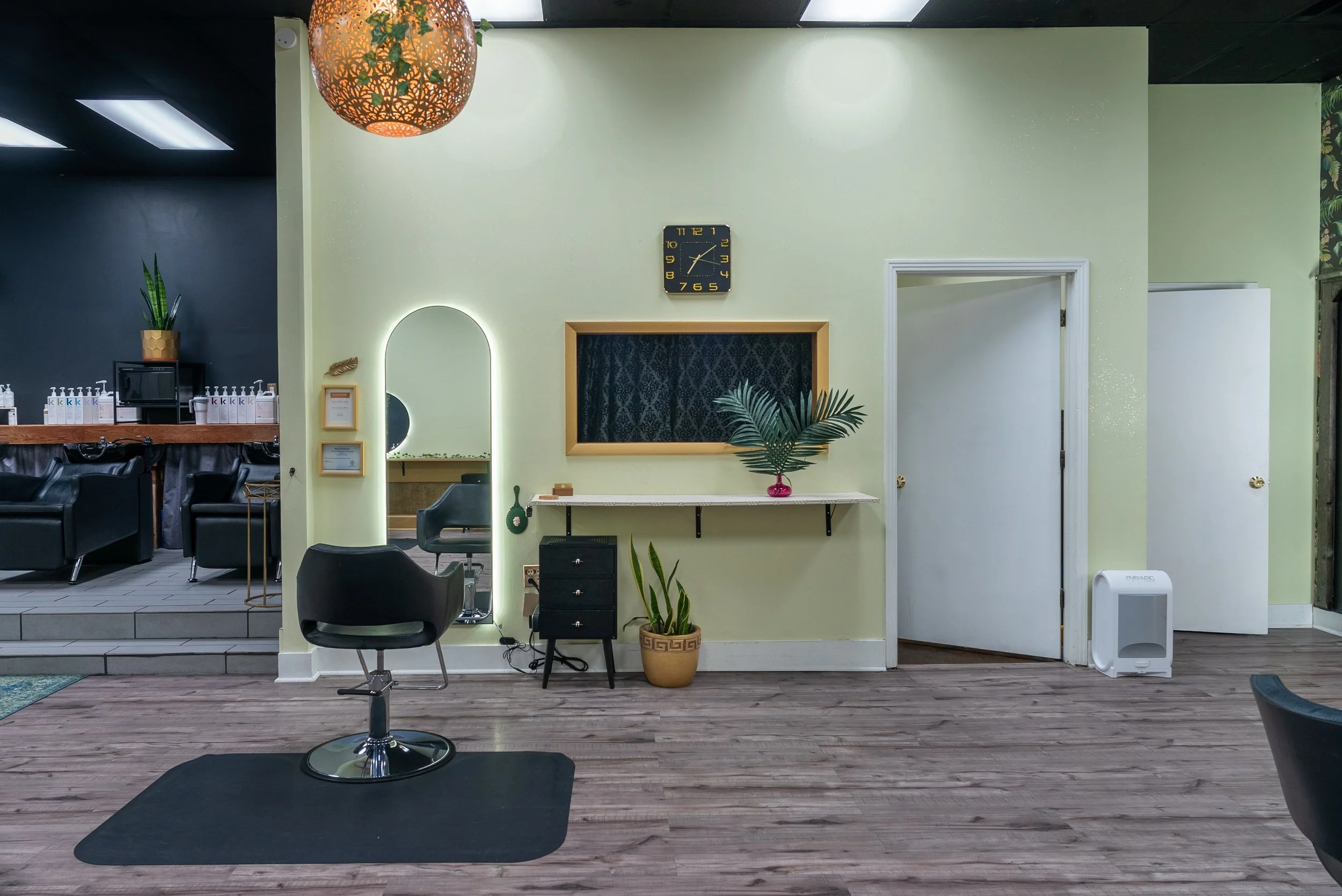 Delta_Apollo_Salon_-14.jpg