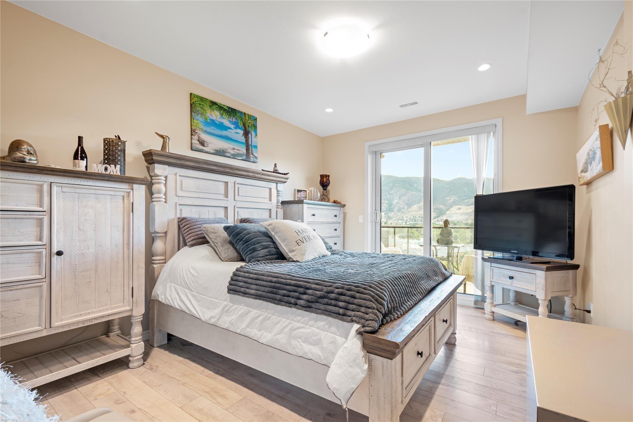 photo_server (4).jpeg