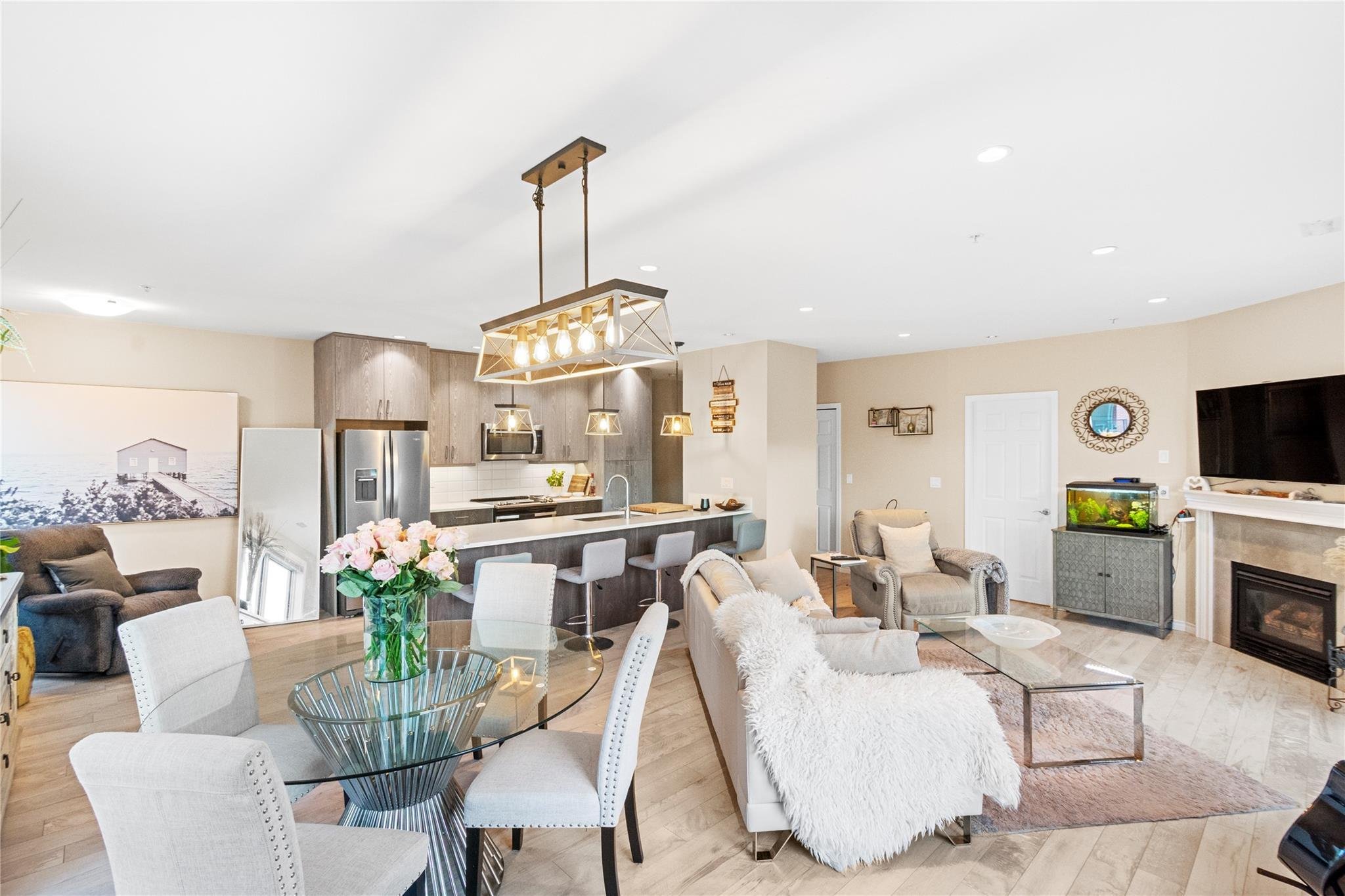 photo_server (2).jpeg