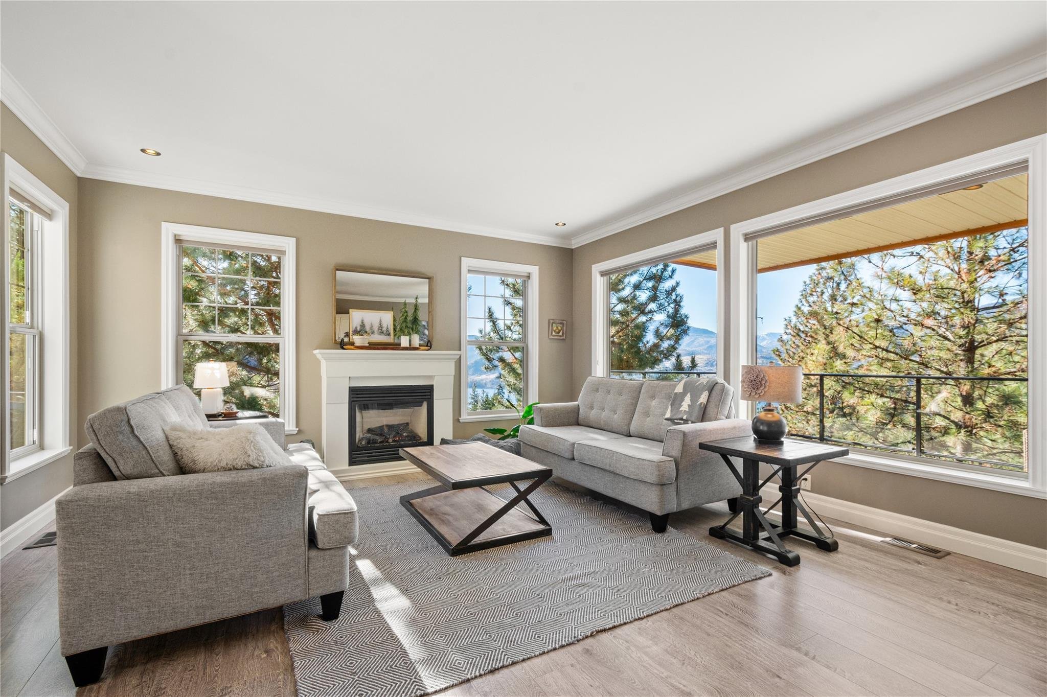 photo_server (29).jpeg