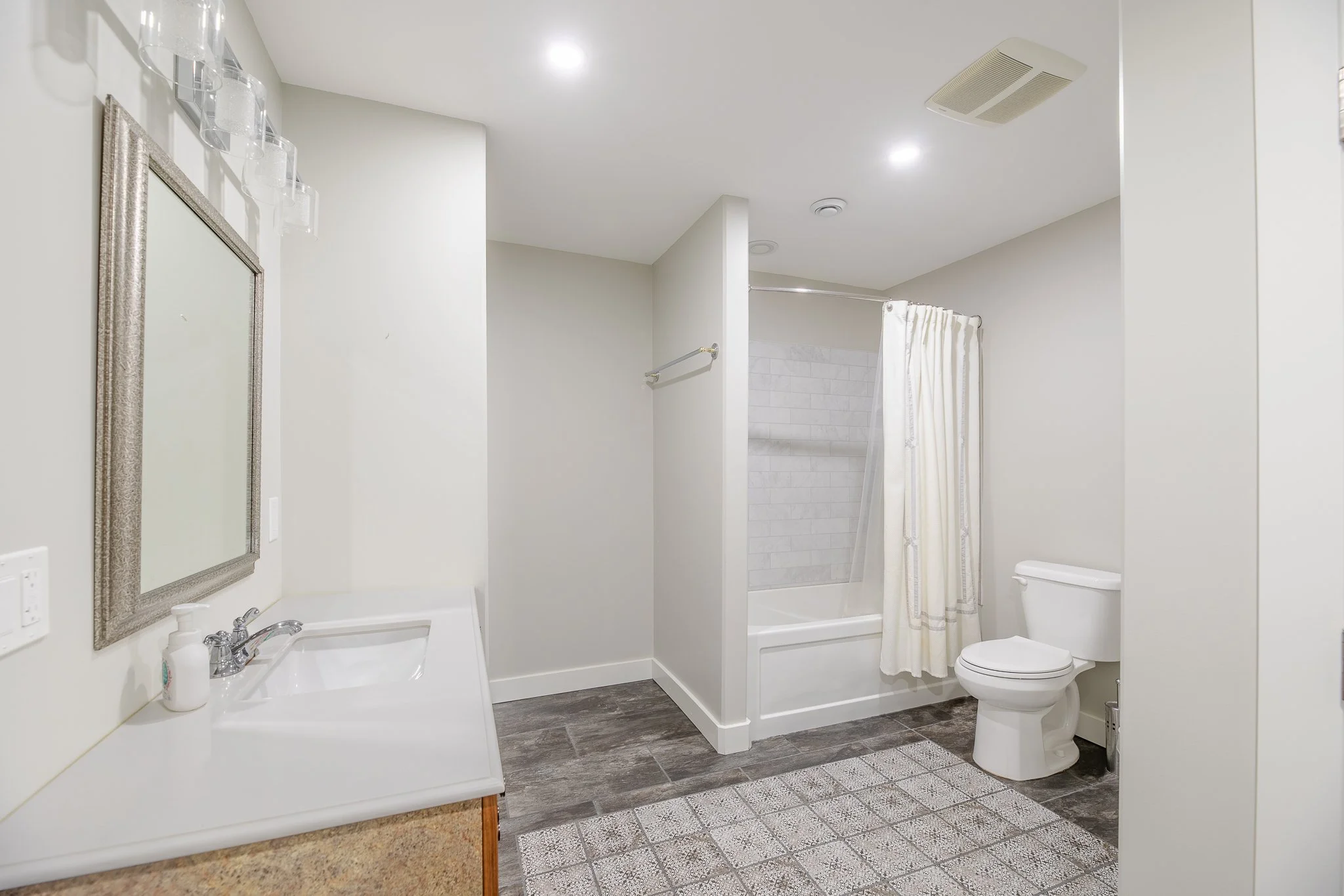 BV9A9765-HDR.jpg
