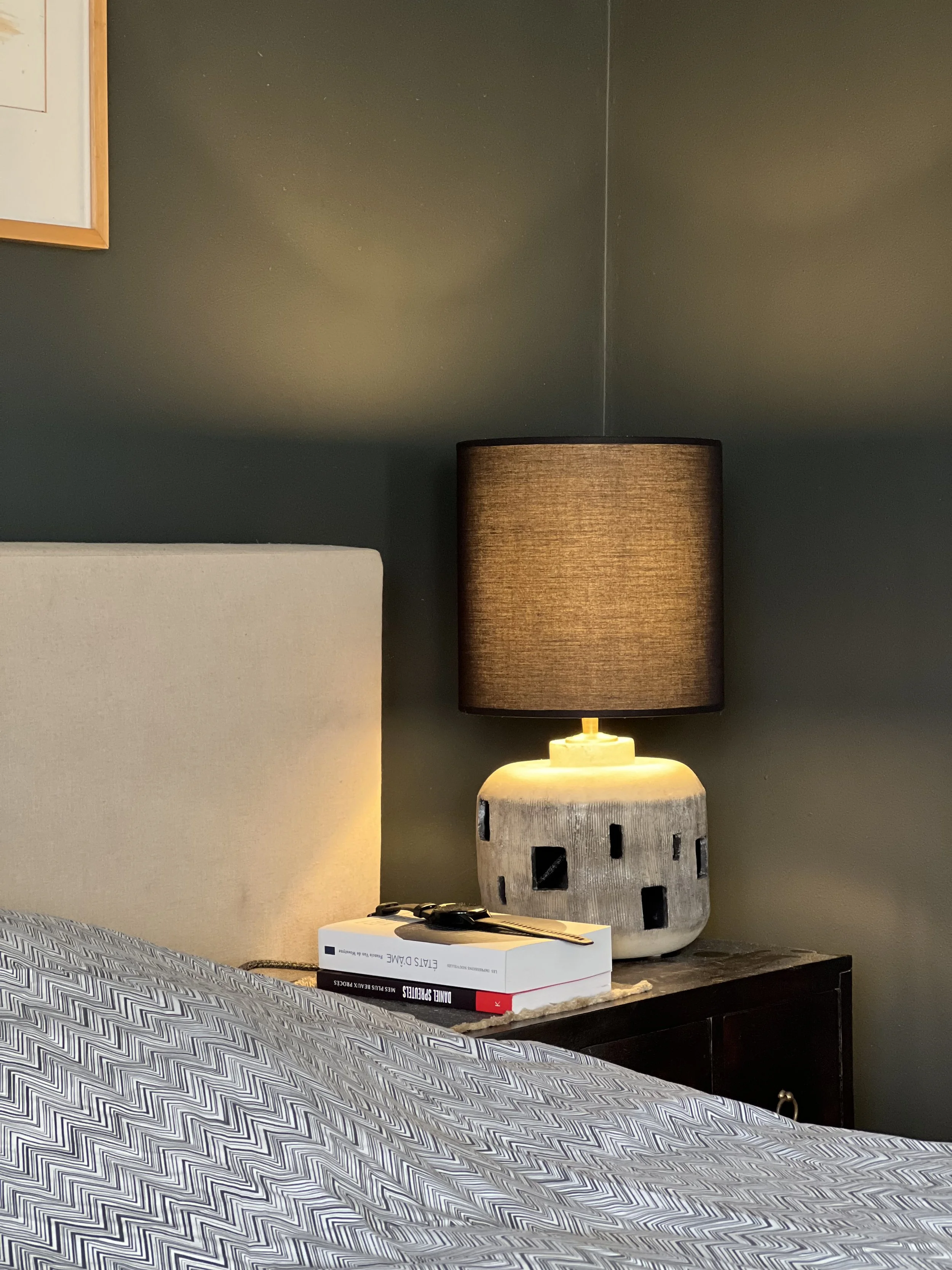 Bedside table light. Lamp: CLAUDE