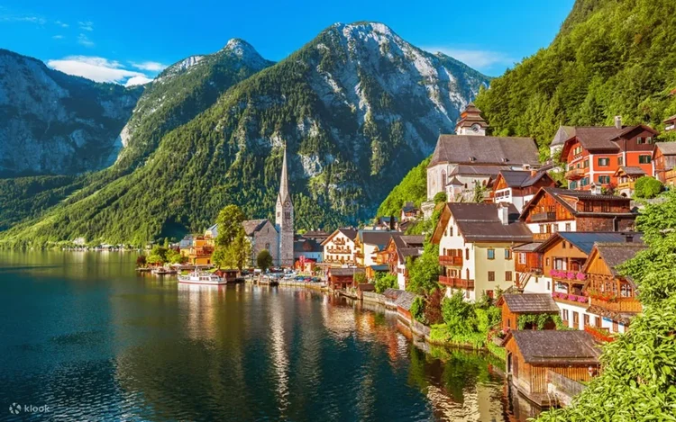 A lakeside village in the mountains of Europe