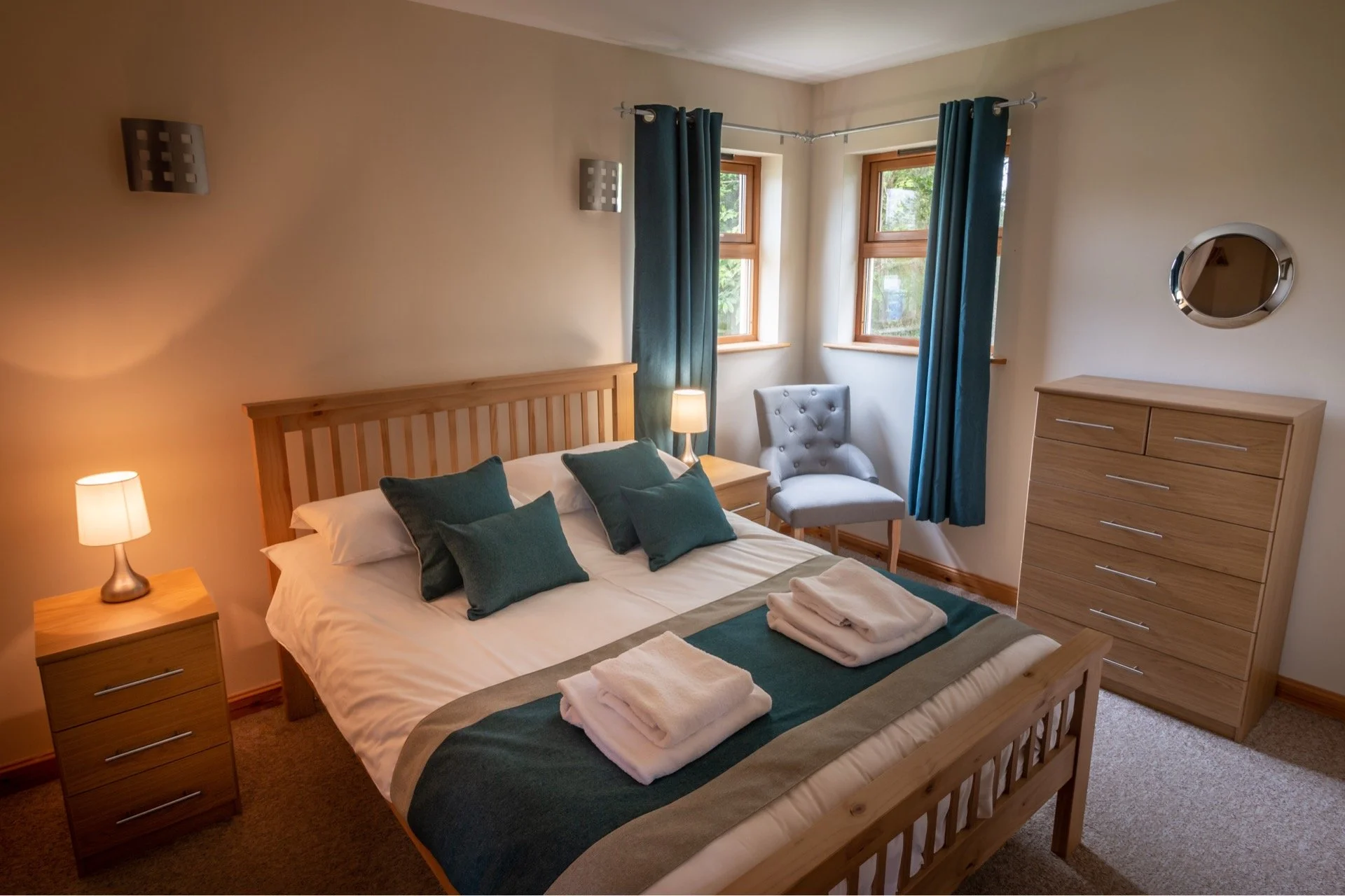 FindhornBayHolidayPark-EcoChaletBedroom1b.jpg