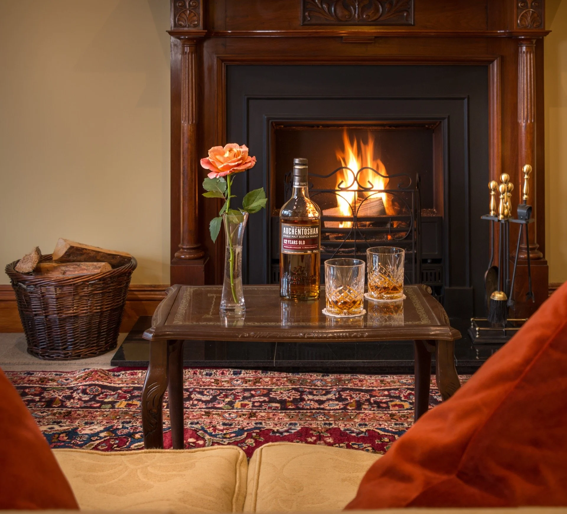 GlencoeHouseSuite8SittingRoom2.jpg