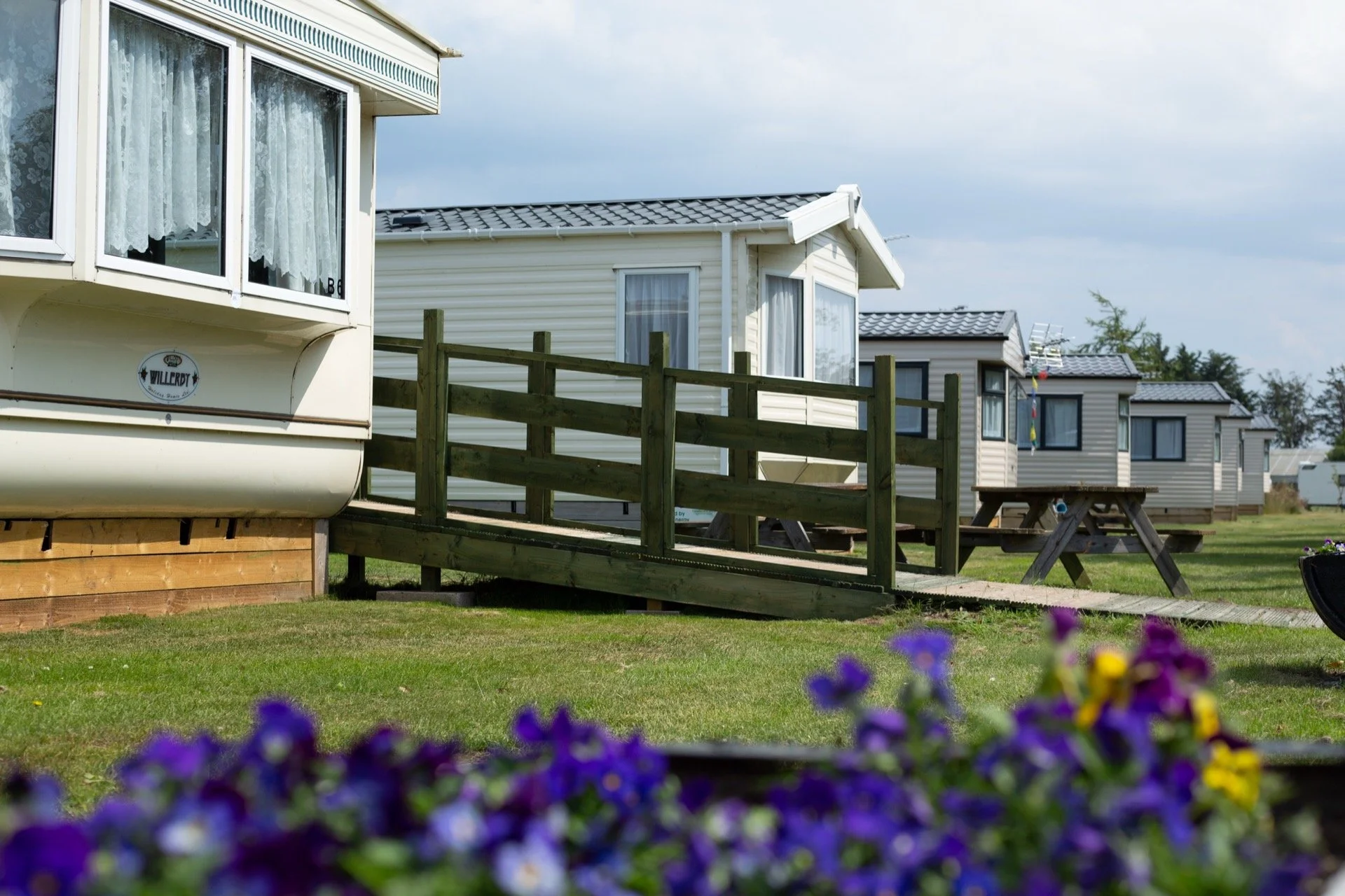 FindhornBayHolidayPark-HolidayCaravan2.jpg