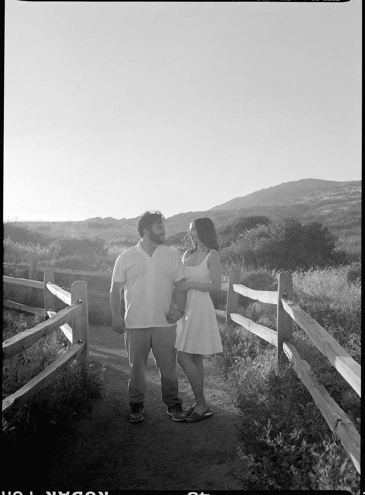 MalibuBeachEngagementPhotos_Film (18 of 34).jpg
