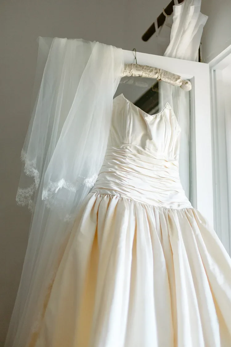 vintage wedding gown in italy.webp
