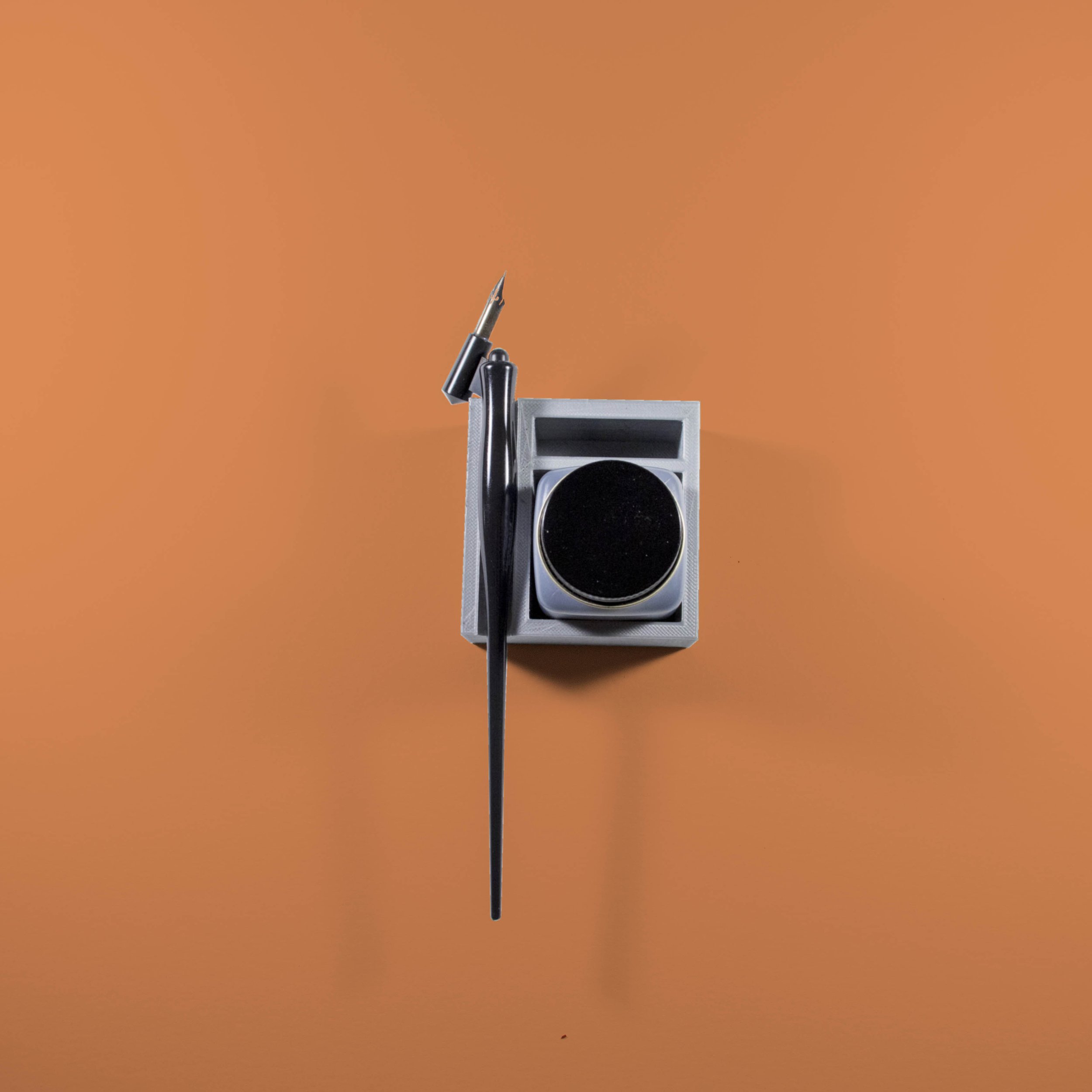 pen holder 1.jpg