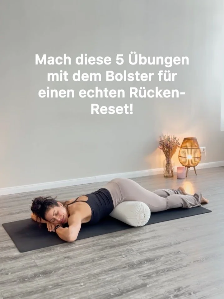 F&auml;llt es dir oft schwer zu entspannen ?😌
Du legst dich hin, aber dein R&uuml;cken h&auml;lt weiter fest?

Ein Bolster kann genau hier helfen. F&uuml;r mich war das vor vielen Jahren eine der besten Anschaffungen f&uuml;r mein R&uuml;ckenwohl 😇