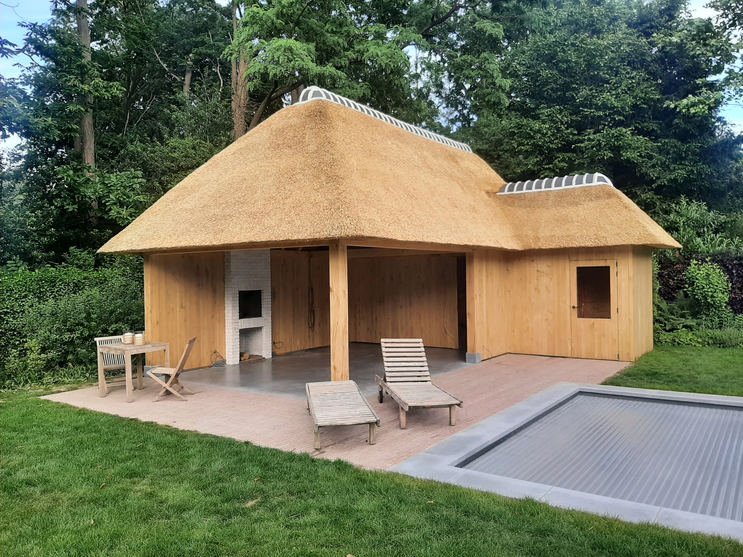 poolhouse (3).jpg