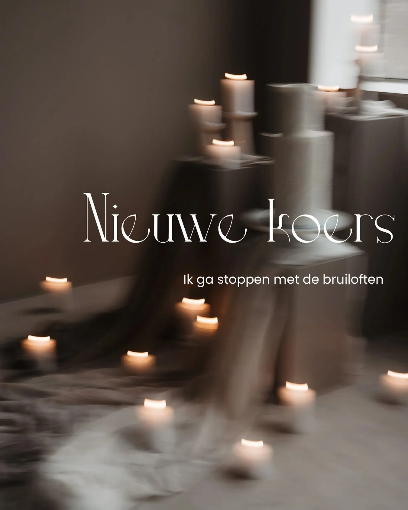 𝐈𝐤 𝐠𝐚 𝐬𝐭𝐨𝐩𝐩𝐞𝐧 (𝐦𝐞𝐭 𝐝𝐞 𝐛𝐫𝐮𝐢𝐥𝐨𝐟𝐭𝐞𝐧) 𝐞𝐧 𝐦𝐞𝐞𝐫 𝐨𝐯𝐞𝐫 𝐦𝐢𝐣𝐧 𝐧𝐢𝐞𝐮𝐰𝐞 𝐤𝐨𝐞𝐫𝐬 🤎
Zo! Het hoge woord is eruit: Ik ga stoppen met het plannen van bruiloften. Wait what? Lees je dit goed? JA! 
De weddingplanner di