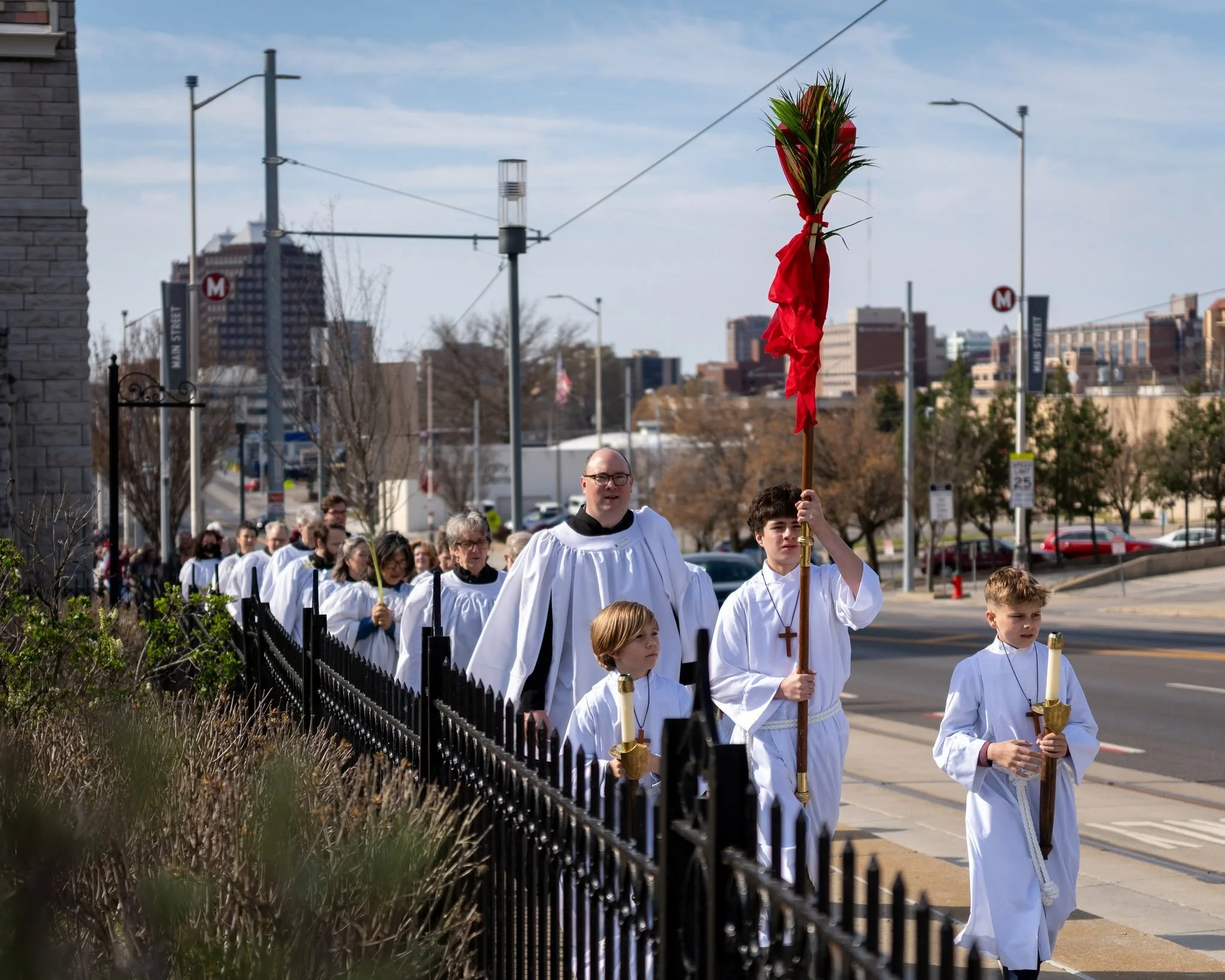 acolyte palm sunday.jpg