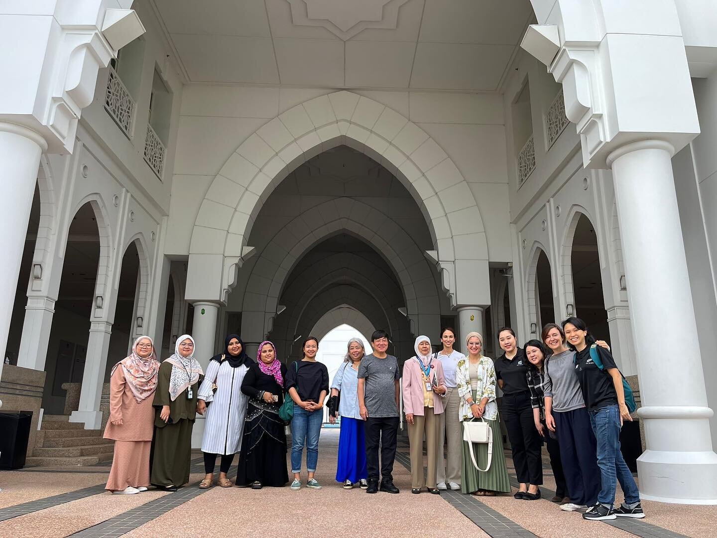 Asia Dreams Malaysia Field Visit to Kedah over the week. 

Thank you @fugee_org for organising a visit to Albukhary Islamic University where we got to meet seven refugee students who are getting scholarships to complete their tertiary education and n