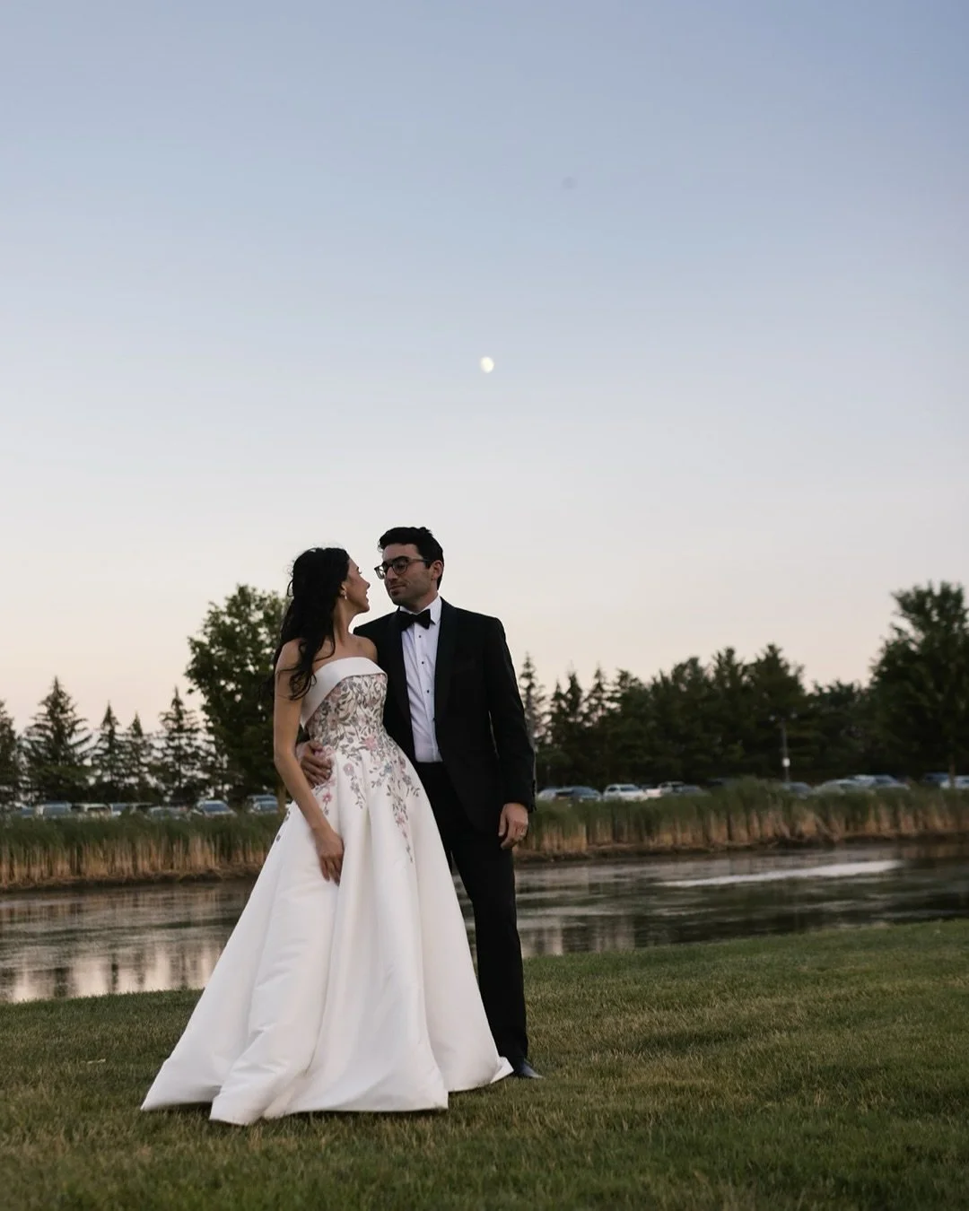 Keeping with the theme of brides I&rsquo;ve known forever&hellip; I&rsquo;ve known Emmy and her family for as long as I can remember. I photographed her brother&rsquo;s wedding last summer and she&rsquo;s one of my sister&rsquo;s best friends. Gettin