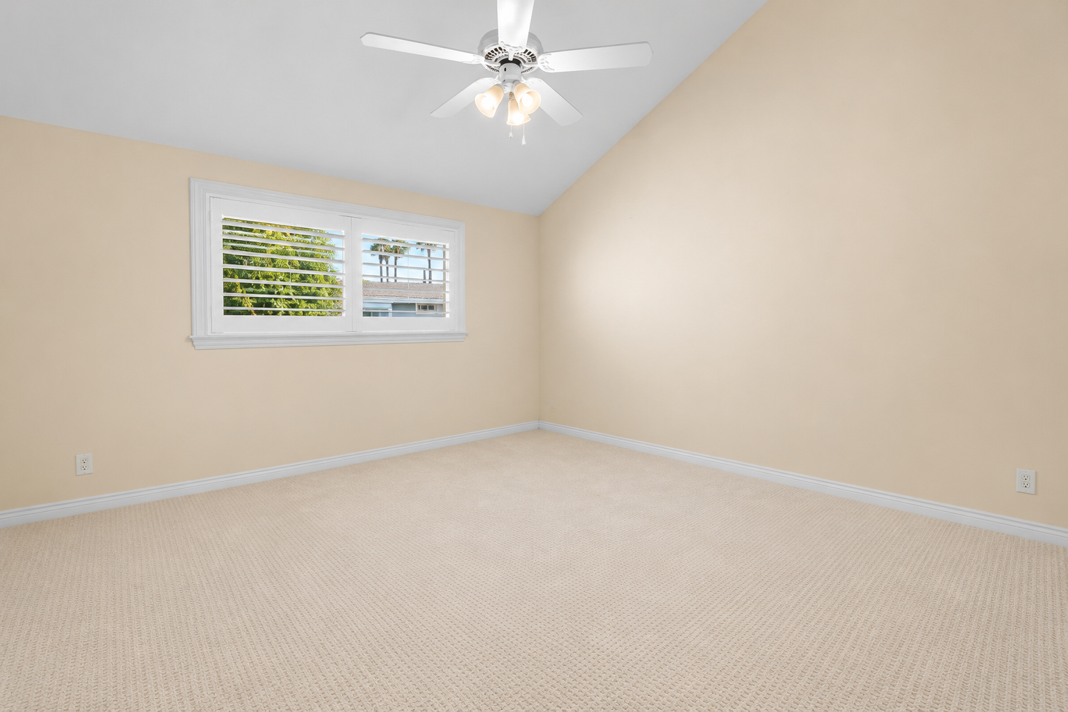 Bedroom 1 - 2.jpg