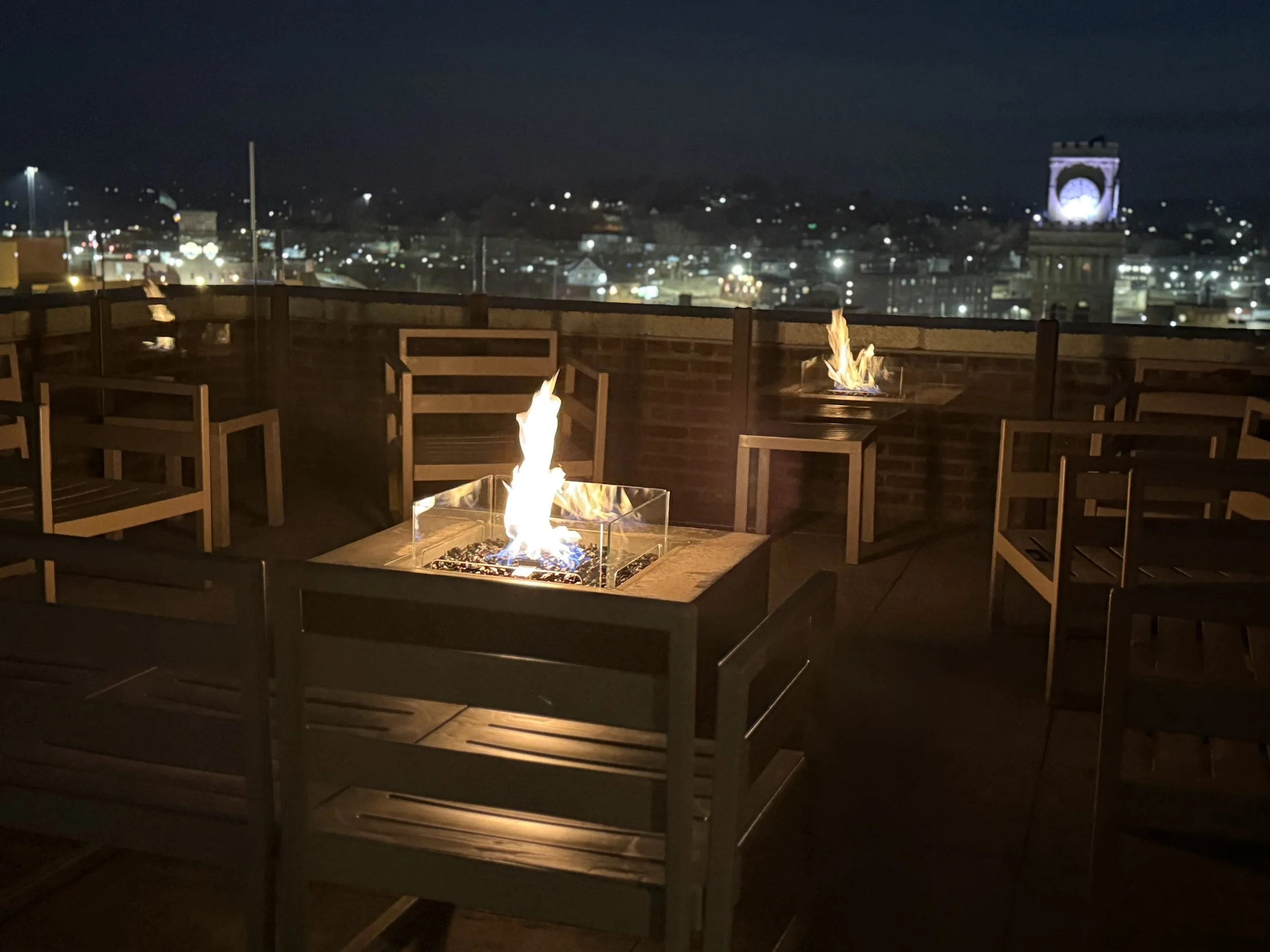 Crown-Rooftop_Firepits-Night_5712x4284.jpg