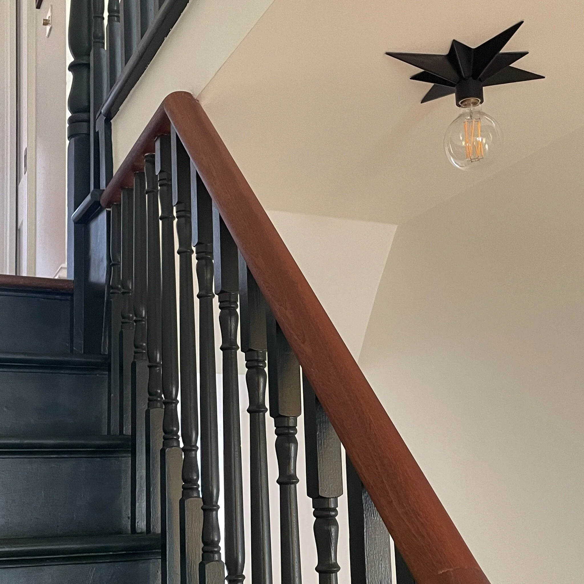 A bold and playful entrance to a newly completed project in Forest Gate. The entire terraced house was stripped down to bare bricks, and after months of chatting, scheming and planning, we are thrilled to see all the elements come together. 
S