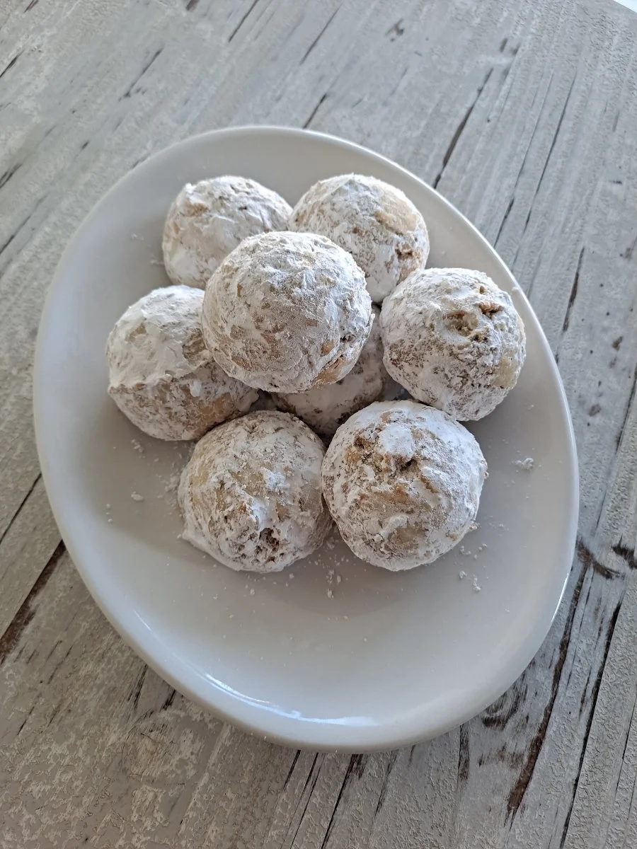 Desserts — The Bakery & Dessert Bar at LeoGreta