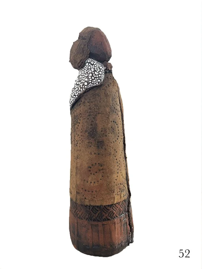 "Viajero #52" ©HG. Sculptural Clay, Oxide, and Glaze.
