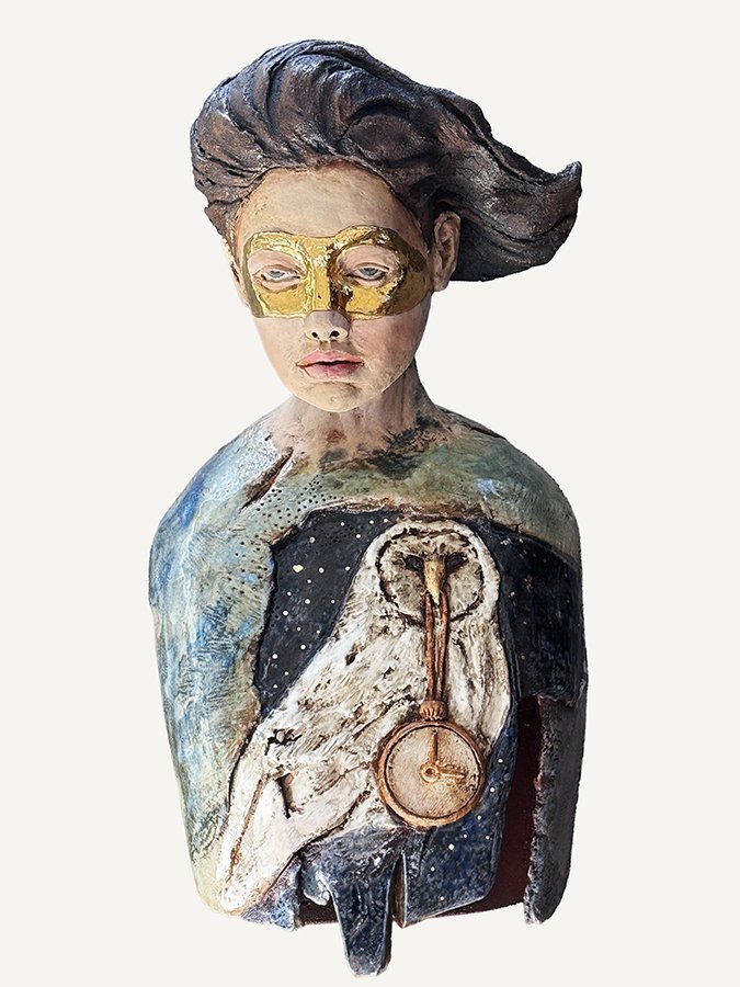 "Conversando conmigo misma: Tiempo de aprender" ©HG. Mid-fire red sculptural clay with engobe, oxide, and glaze. 18” H x 9-1/4” W x 7-3/4” D.