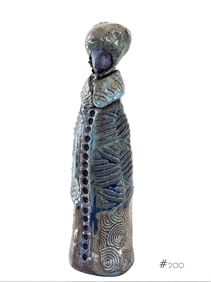"Viajero #200" ©HG. Sculptural Clay, oxide, and glaze.