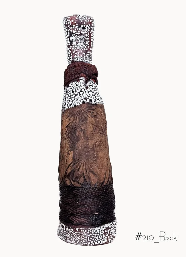 "Viajero #219-Back" ©HG, Sculptural Clay. Oxide, and Glaze.