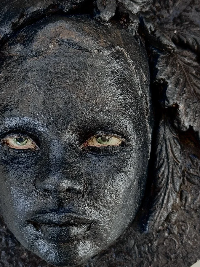 "Obsidian Serenity"_Detail©HG,
Clay, engobe, oxide and underglaze, 9" H x 7-3/4" W x 7-3/4" D.
