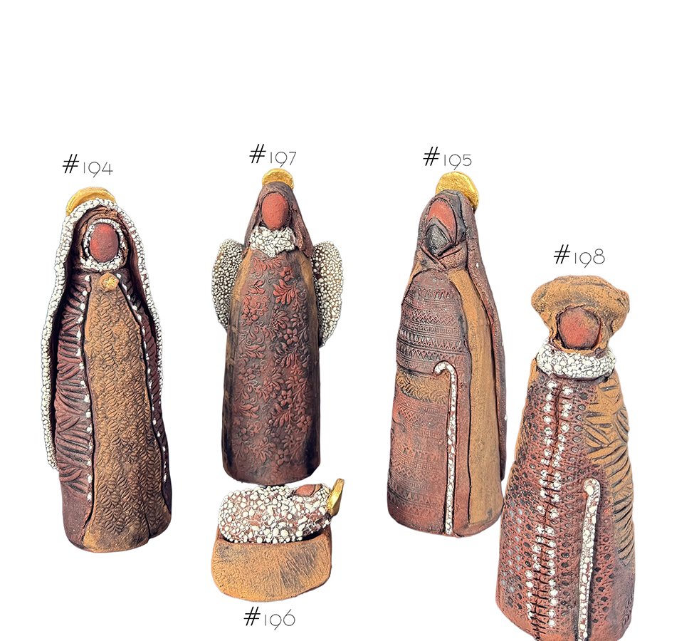 "Viajeros, 194-198~Nativity ", set of clay figures representing the Nativity scene, ©HG (Sold). Sculptural Clay, Oxide, and Glaze. 