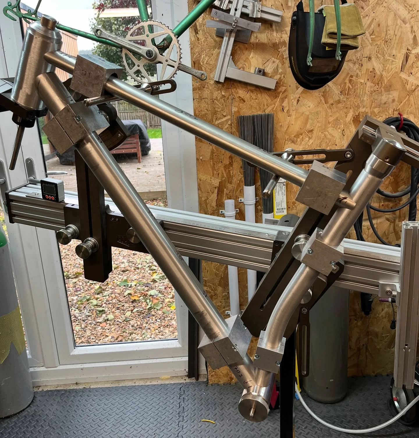 #32inch hardtail coming together. #aluminium #dedacciai #framebuilding