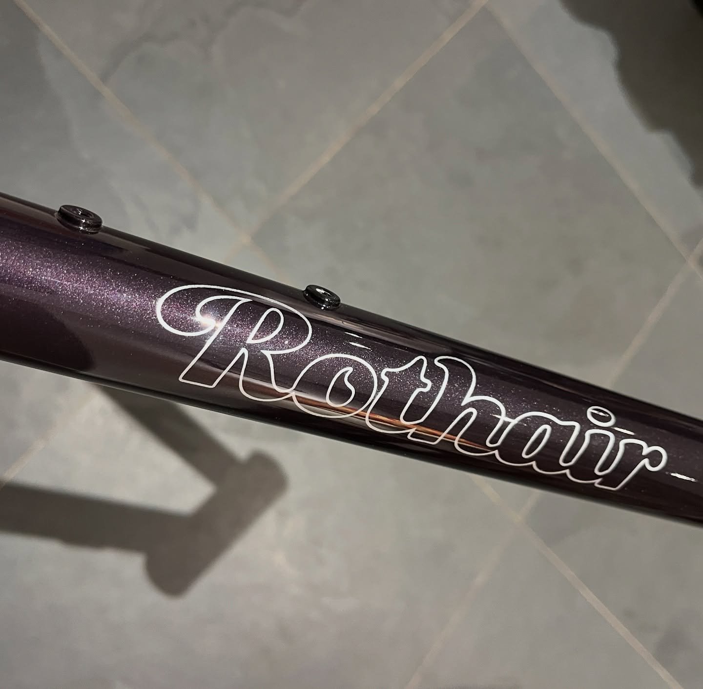 A sweet steel frame from @rothaircycles finished with a metallic purple to metallic black fade. Very subtle, but looks amazing in the right light.