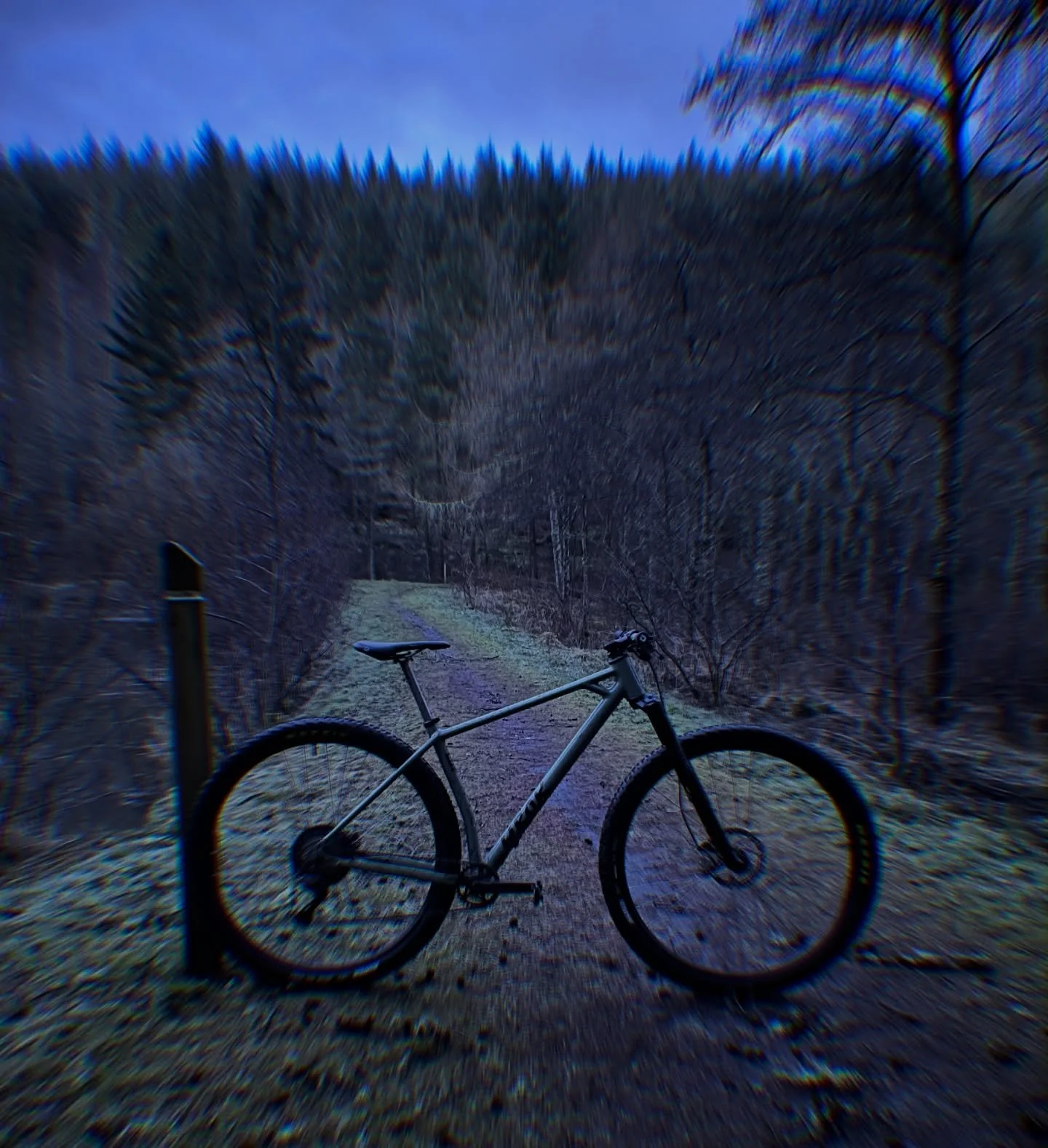 Managed a quick first ride on local trails before dark and first impressions this is a fun bike! I was worried it would be a pig and a little too slack, but amazingly it feels &lsquo;normal&rsquo; and didn&rsquo;t have to adjust riding style (albeit 