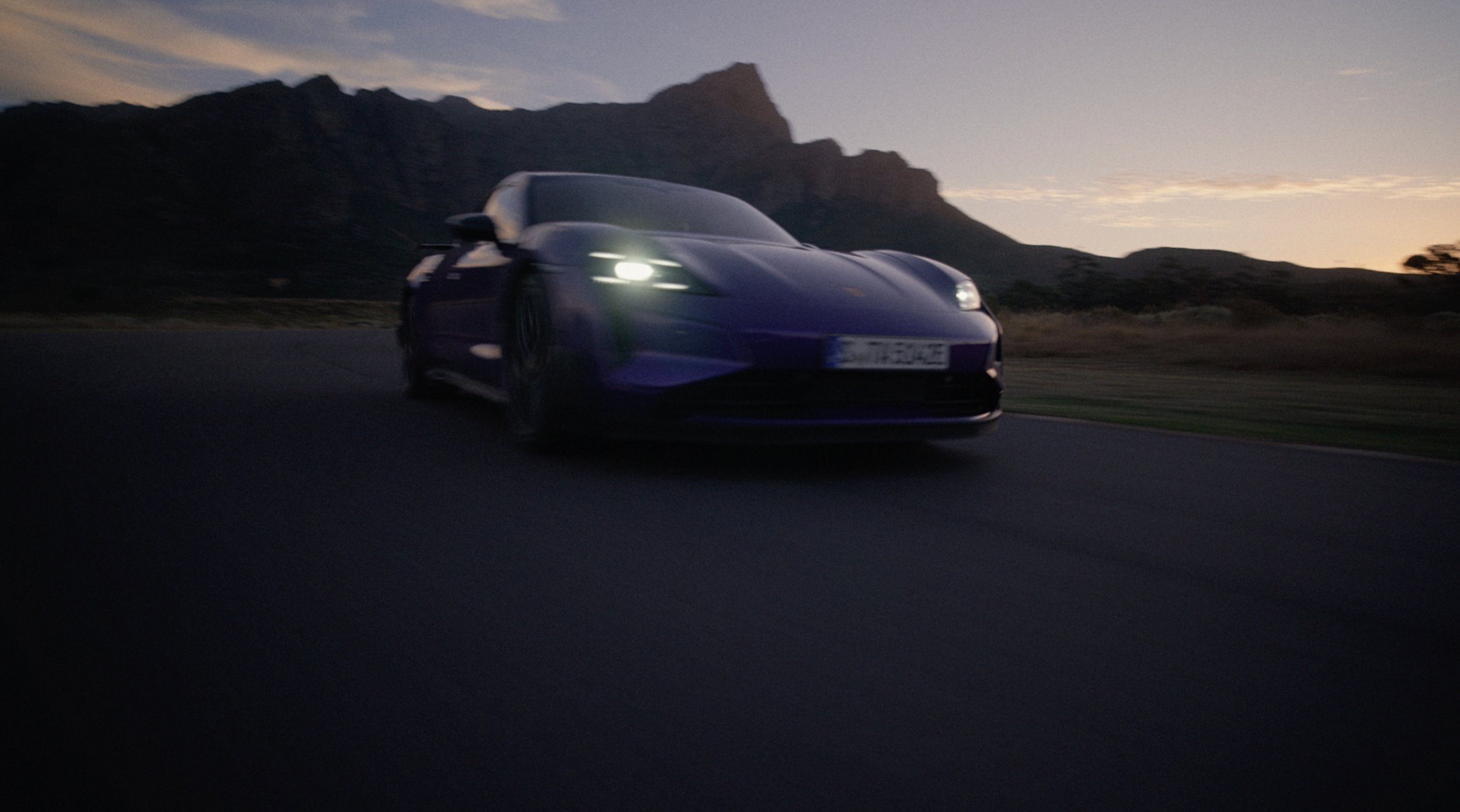 PORSCHE OVERFEEL 014.jpg
