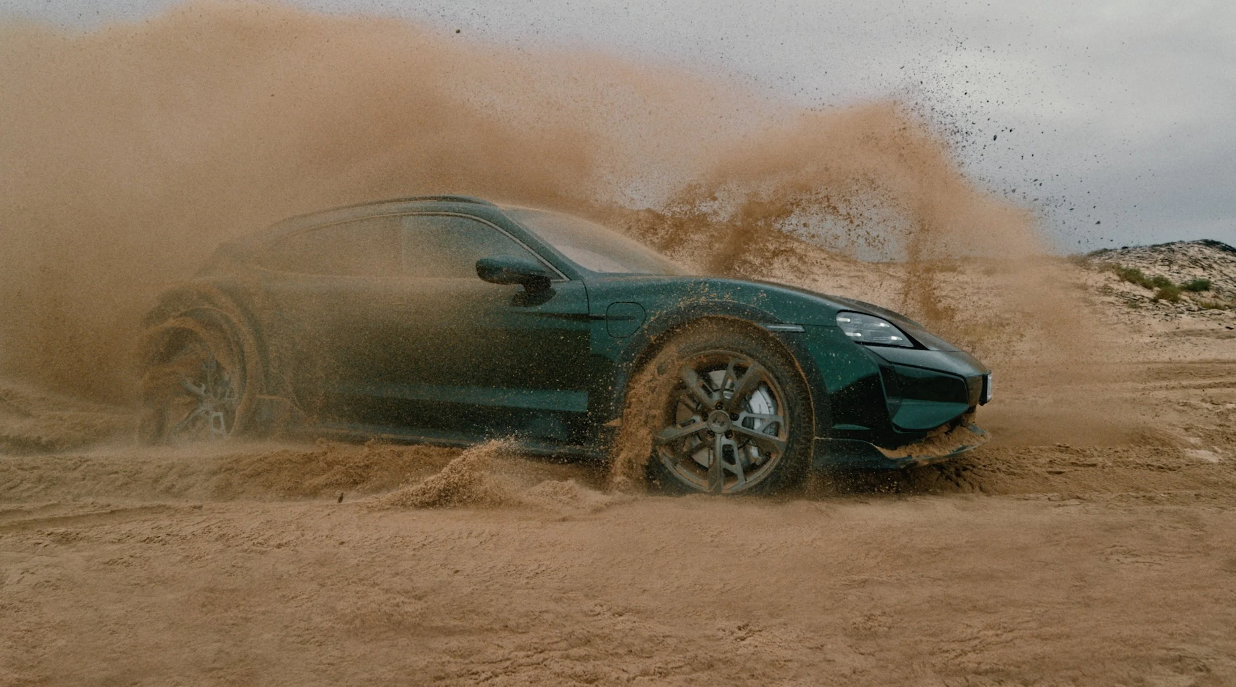 PORSCHE OVERFEEL 016.jpg