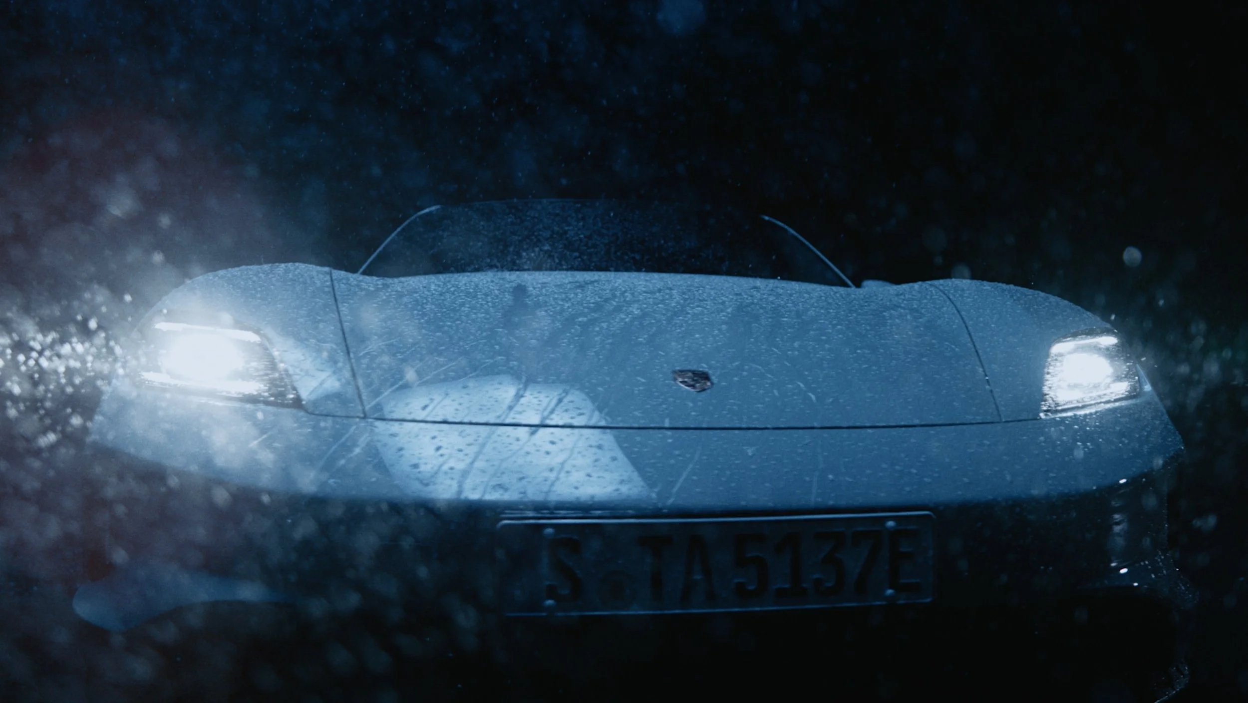 PORSCHE OVERFEEL 017.jpg