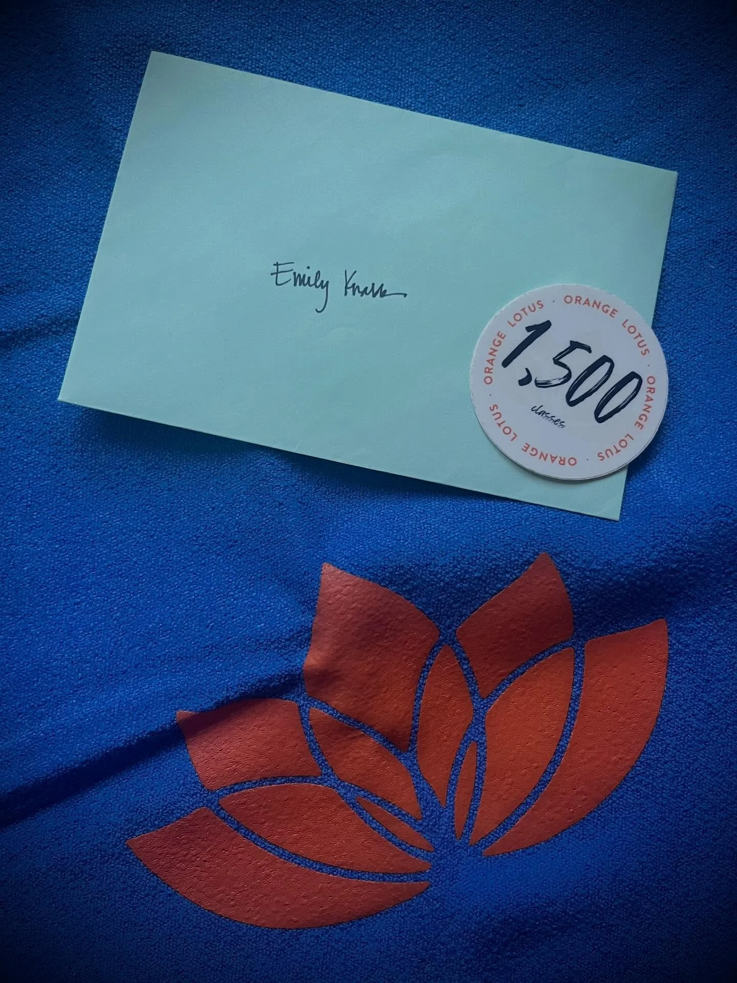 What a special place. 
Today I hit my 1,500th class and they surprised me with gifts. They catch me at the hardest hour of the day and send me back into the world feeling whole.
Here&rsquo;s to another 1.5k.

@orangelotushotyoga 
#homeawayfromhome #h