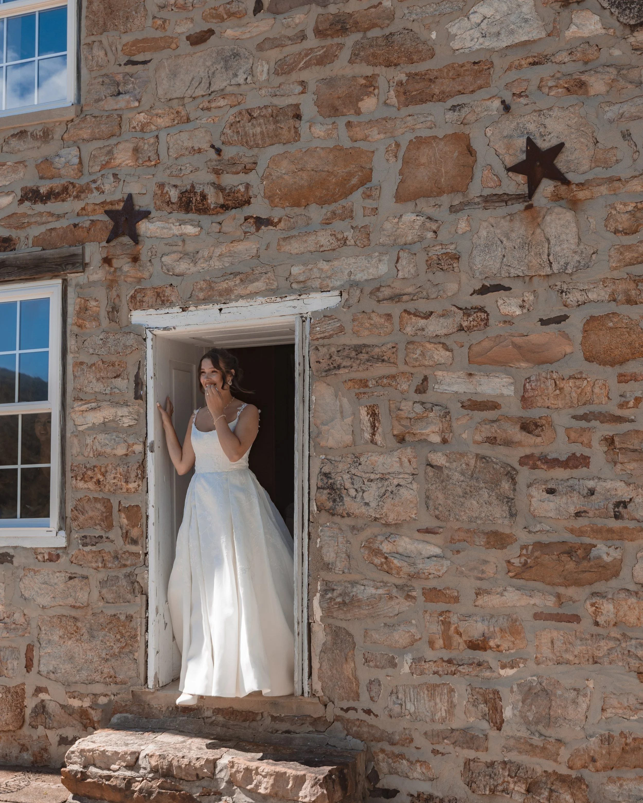 Julia & Jake Wedding at Falling Springs Horse Valley-8.jpg