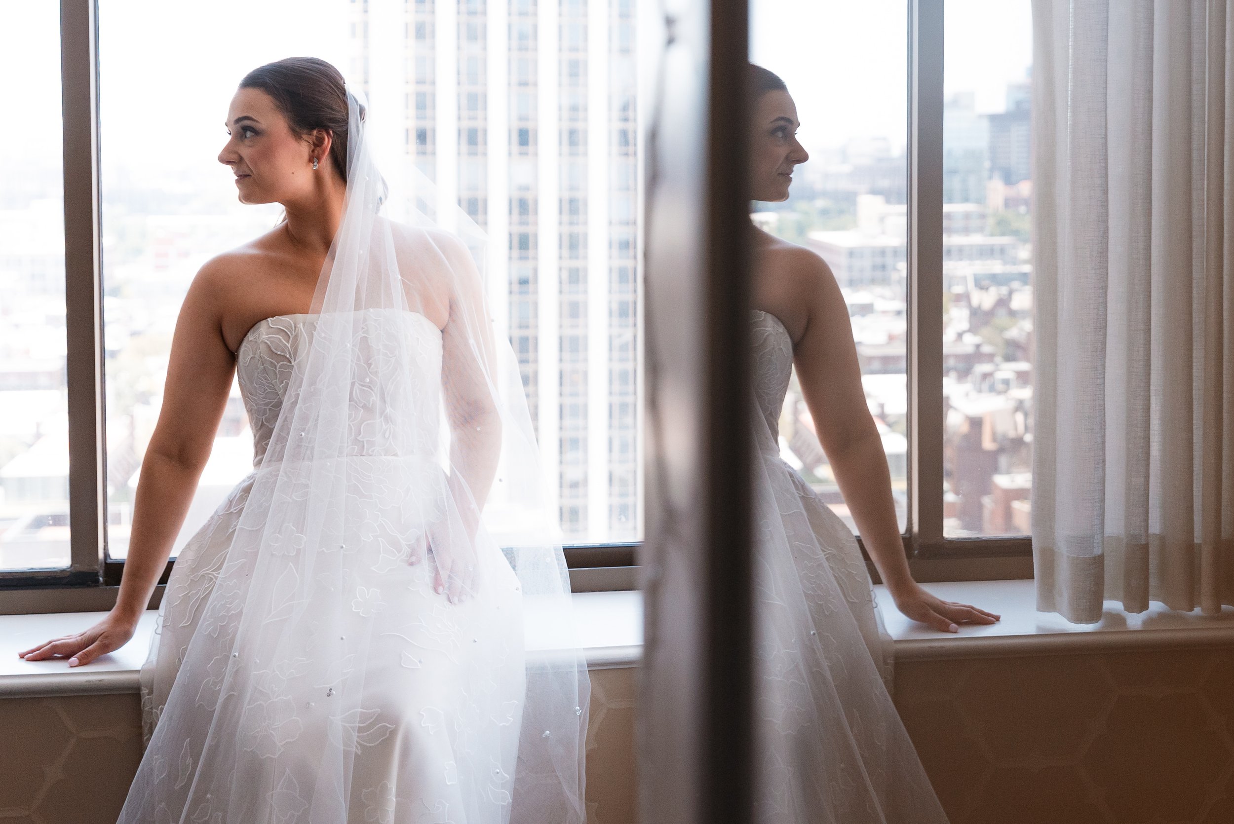 Hannah & Zach wedding at Rittenhouse -12.jpg