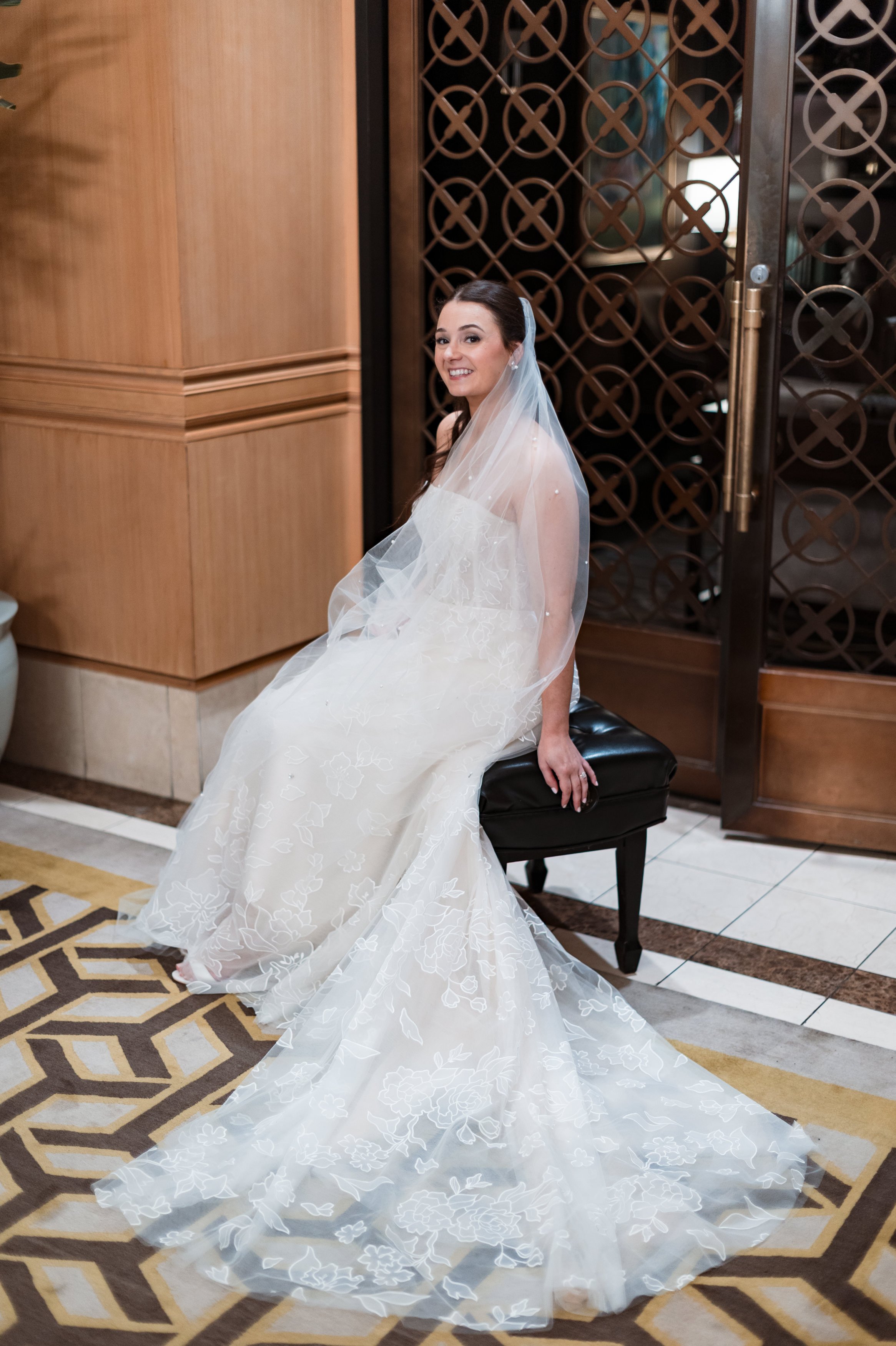 Hannah & Zach wedding at Rittenhouse -21.jpg