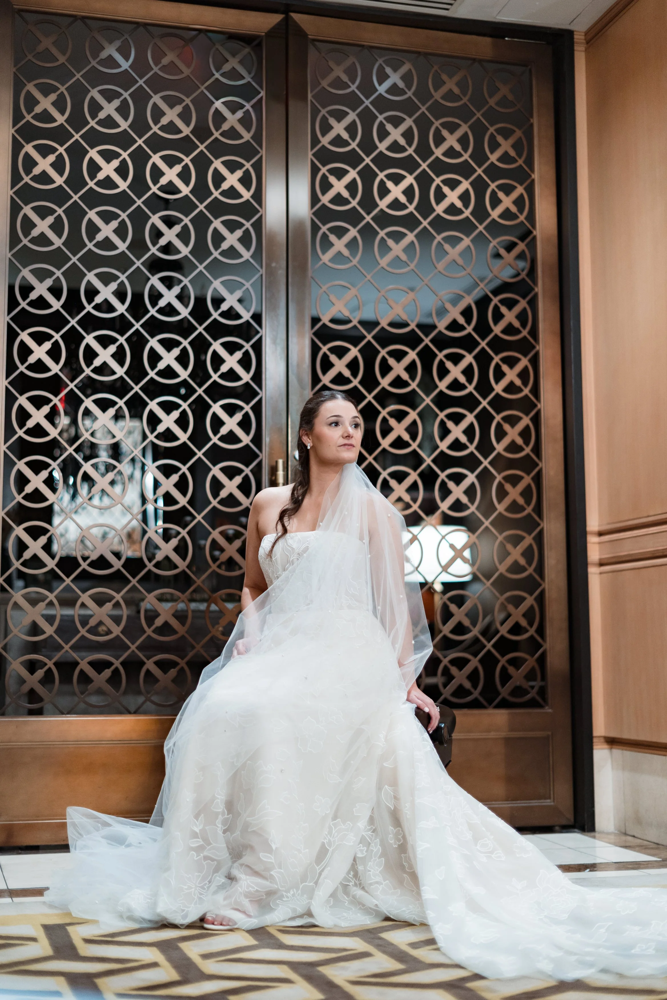 Hannah & Zach wedding at Rittenhouse -22.jpg